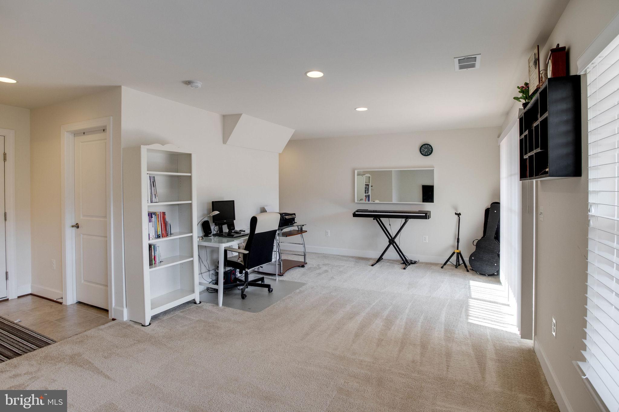 POWELLS LANDING - Residential Lease