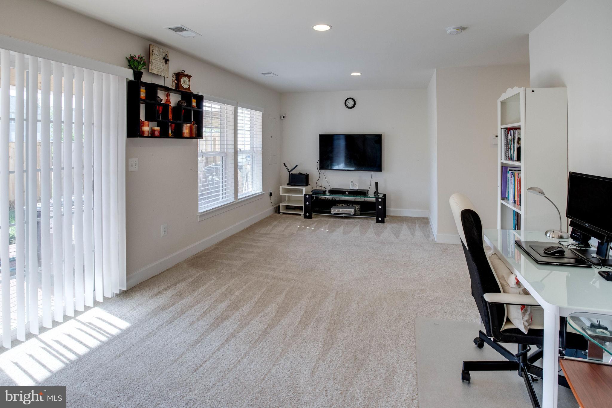 POWELLS LANDING - Residential Lease