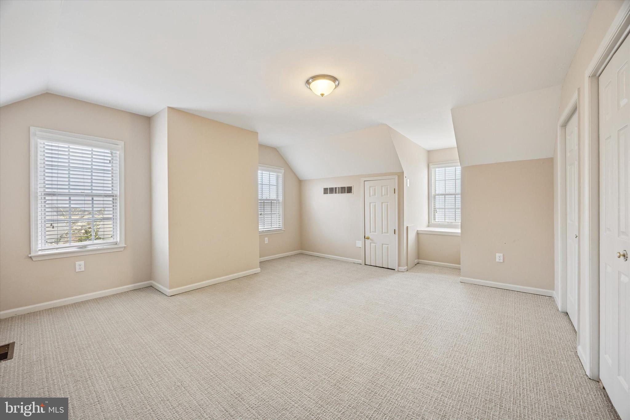 ECHO VALLEY - Residential