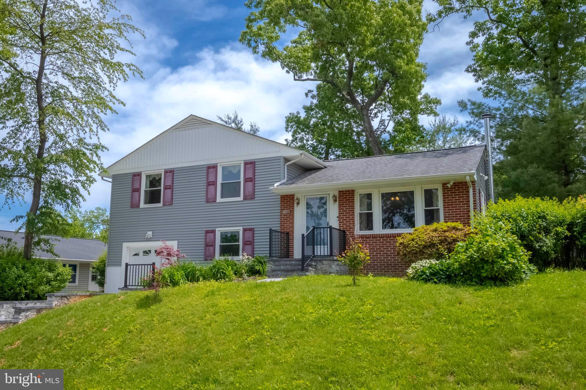 1823 DUNWOODY ROAD
