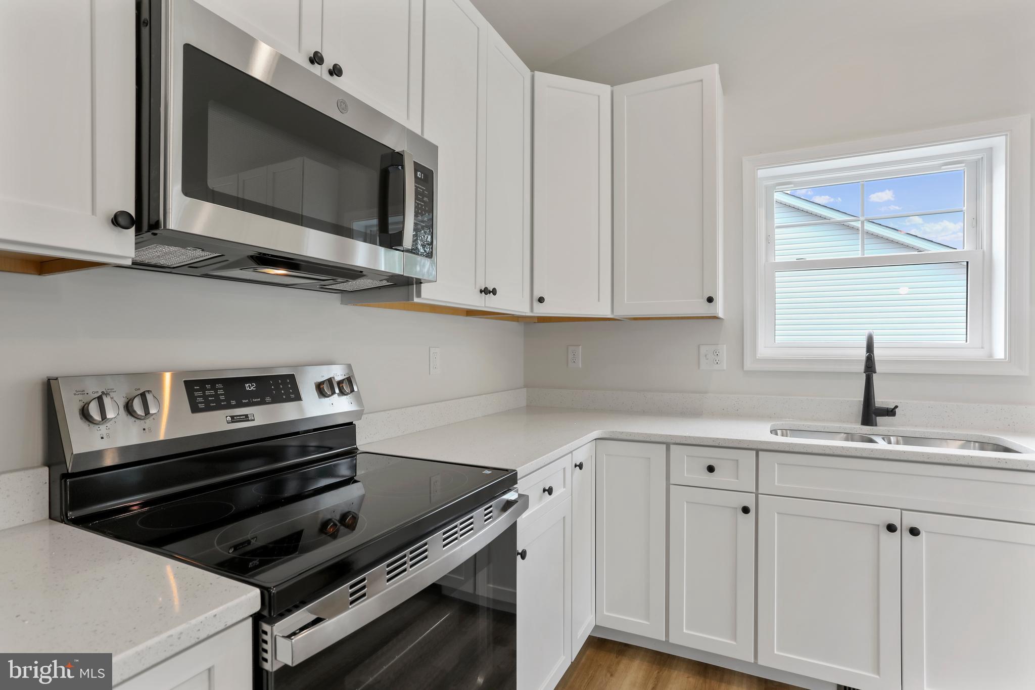 MIDDLE CREEK VISTAS - Residential