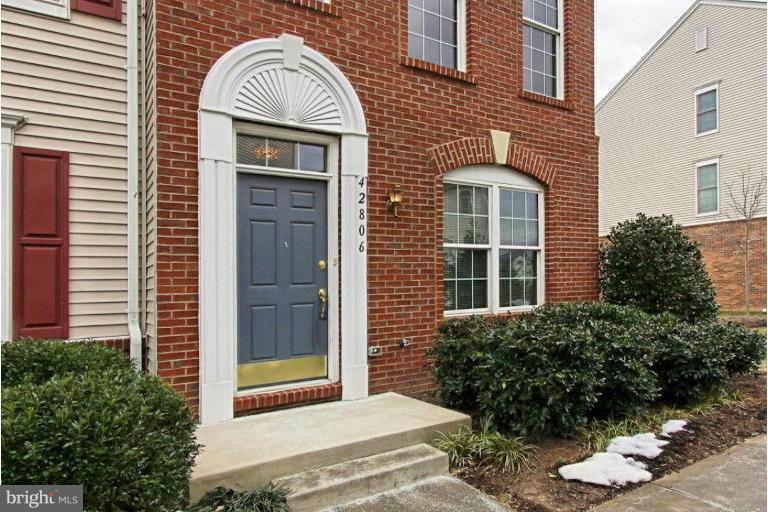 SOUTH RIDING - Residential Lease