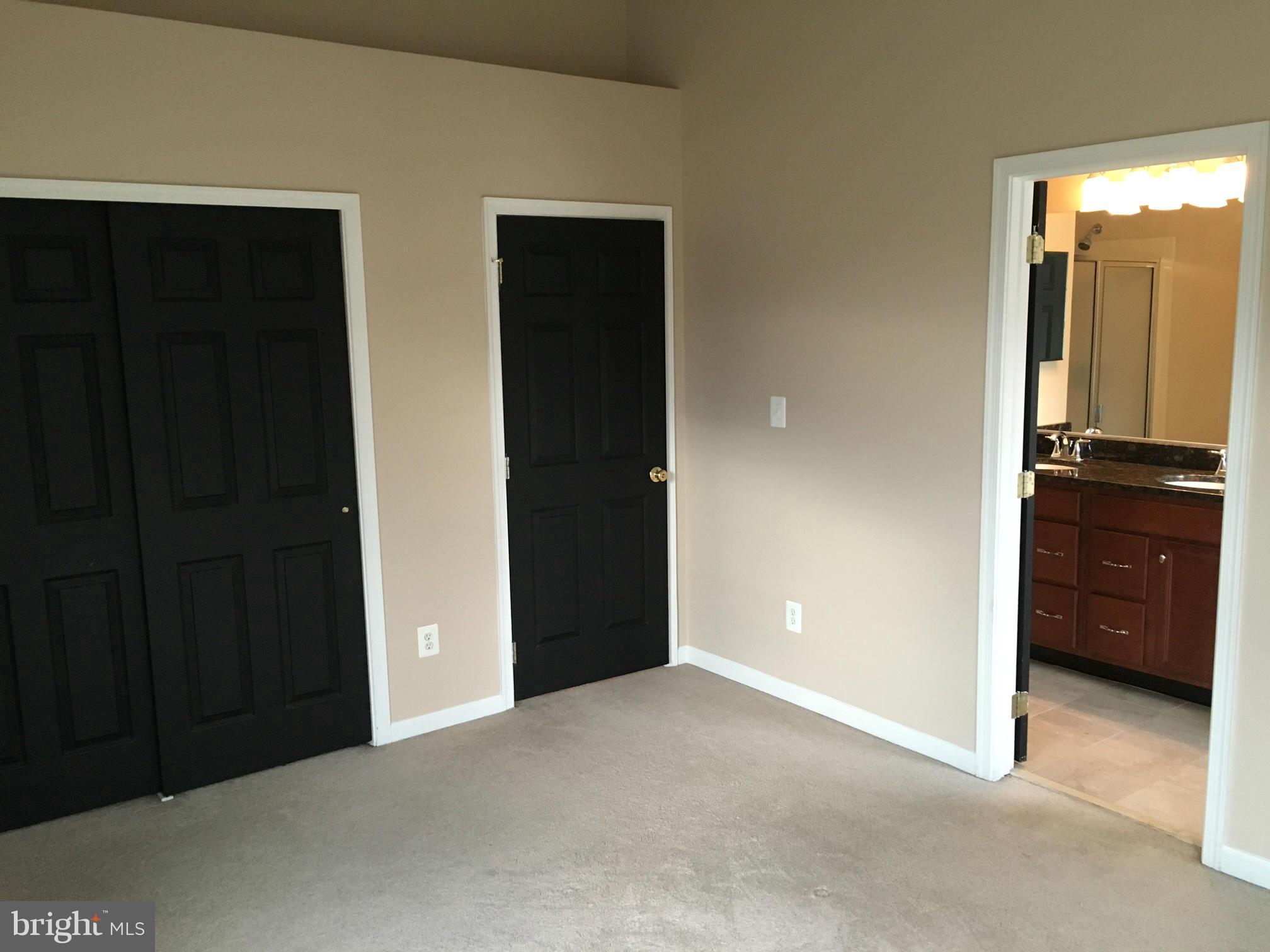 SOUTH RIDING - Residential Lease