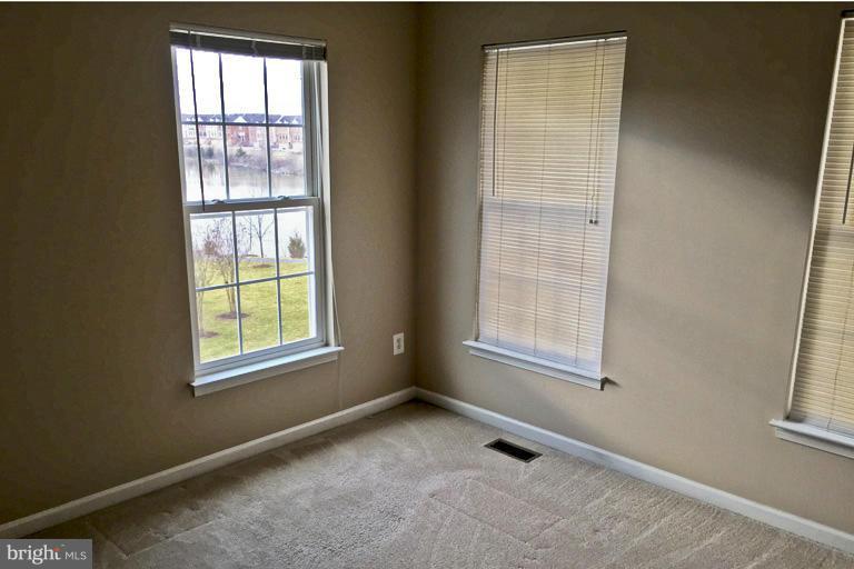 SOUTH RIDING - Residential Lease