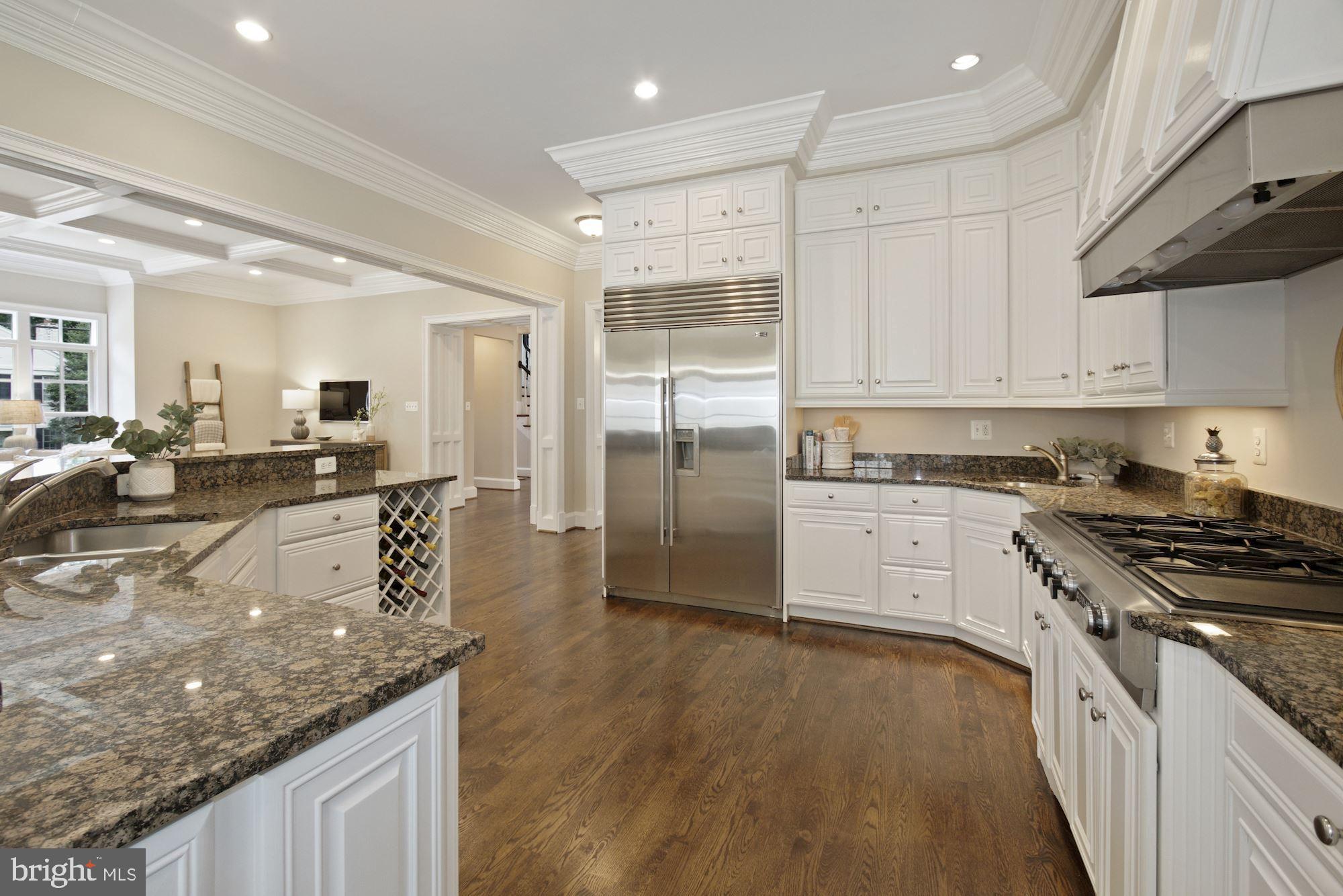 CHEVY CHASE - Residential