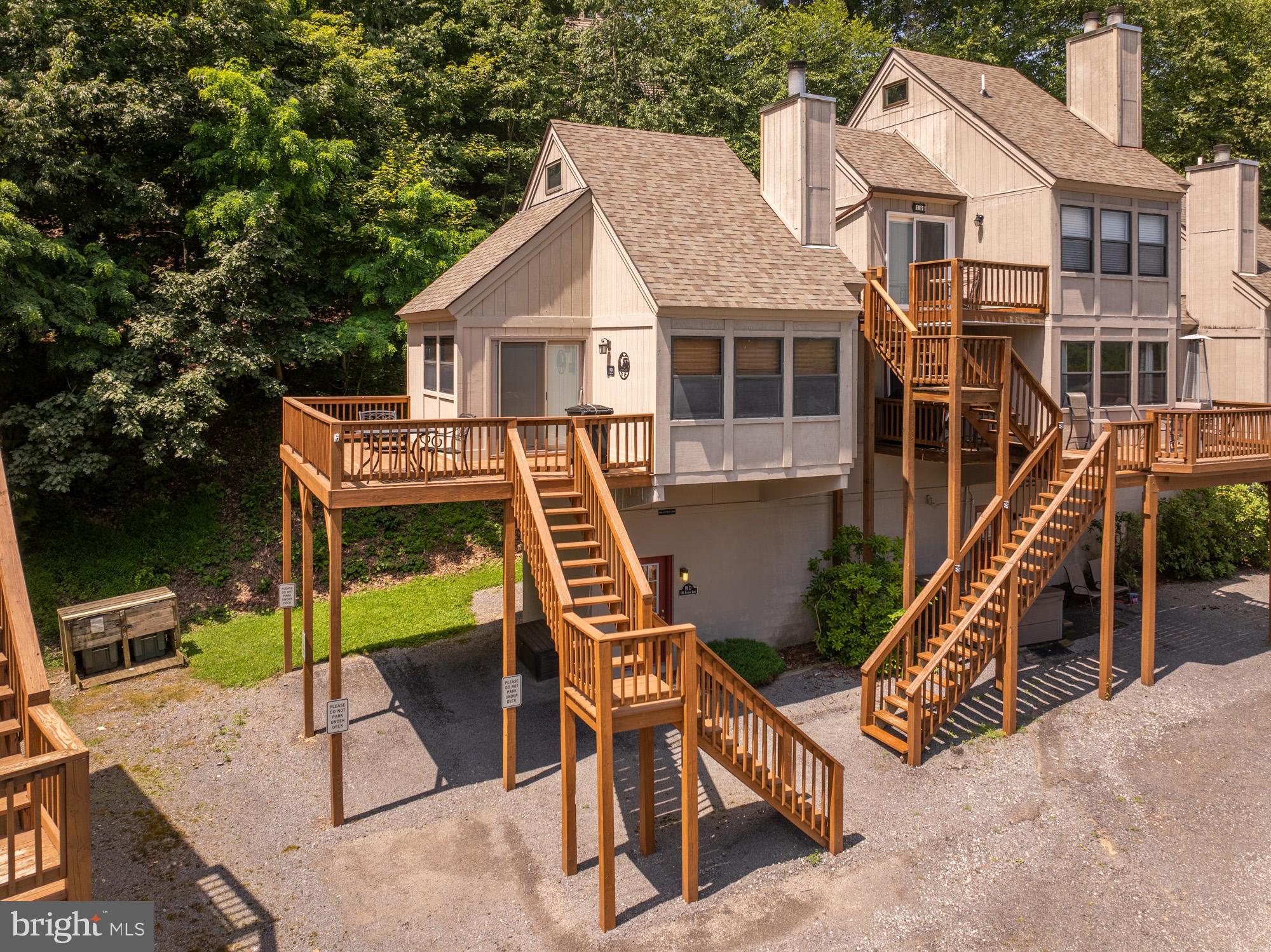 135 JEFFREY LANE 19D
