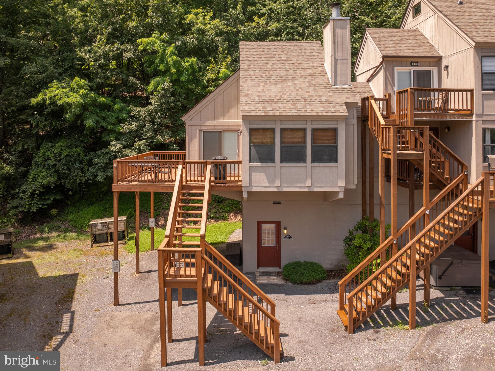 135 JEFFREY LANE 19D