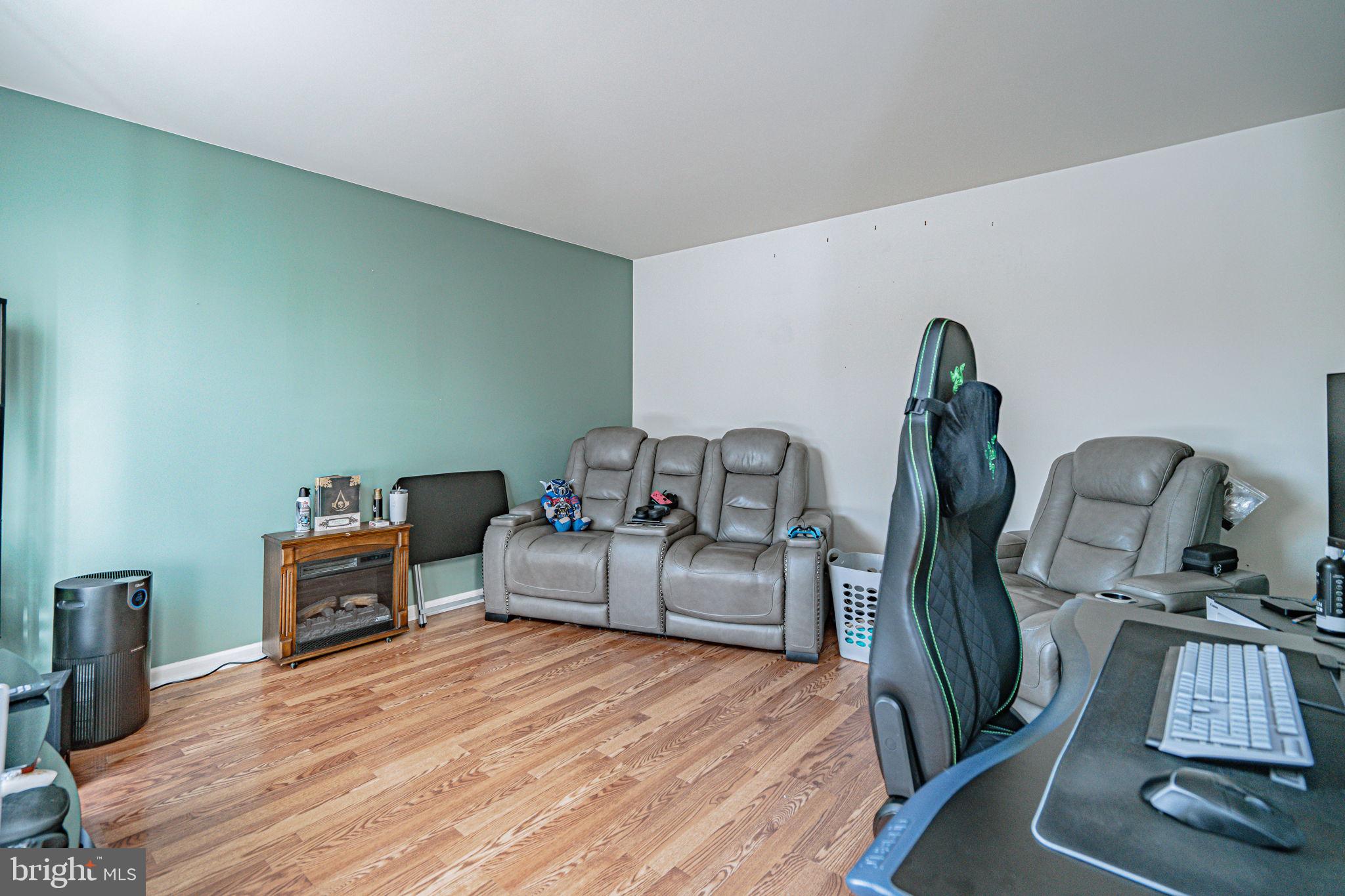 TOWAMENSING - Residential