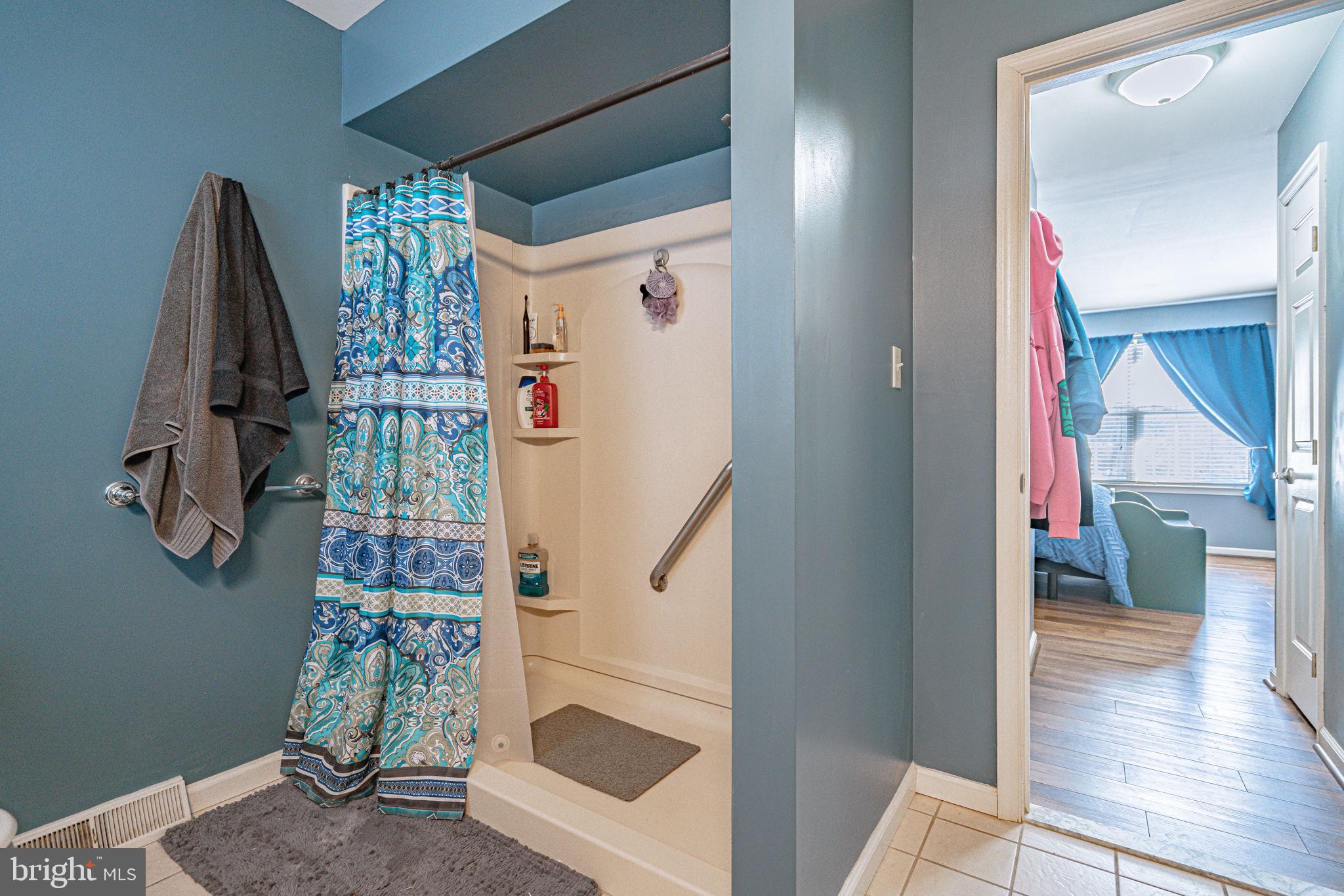 TOWAMENSING - Residential