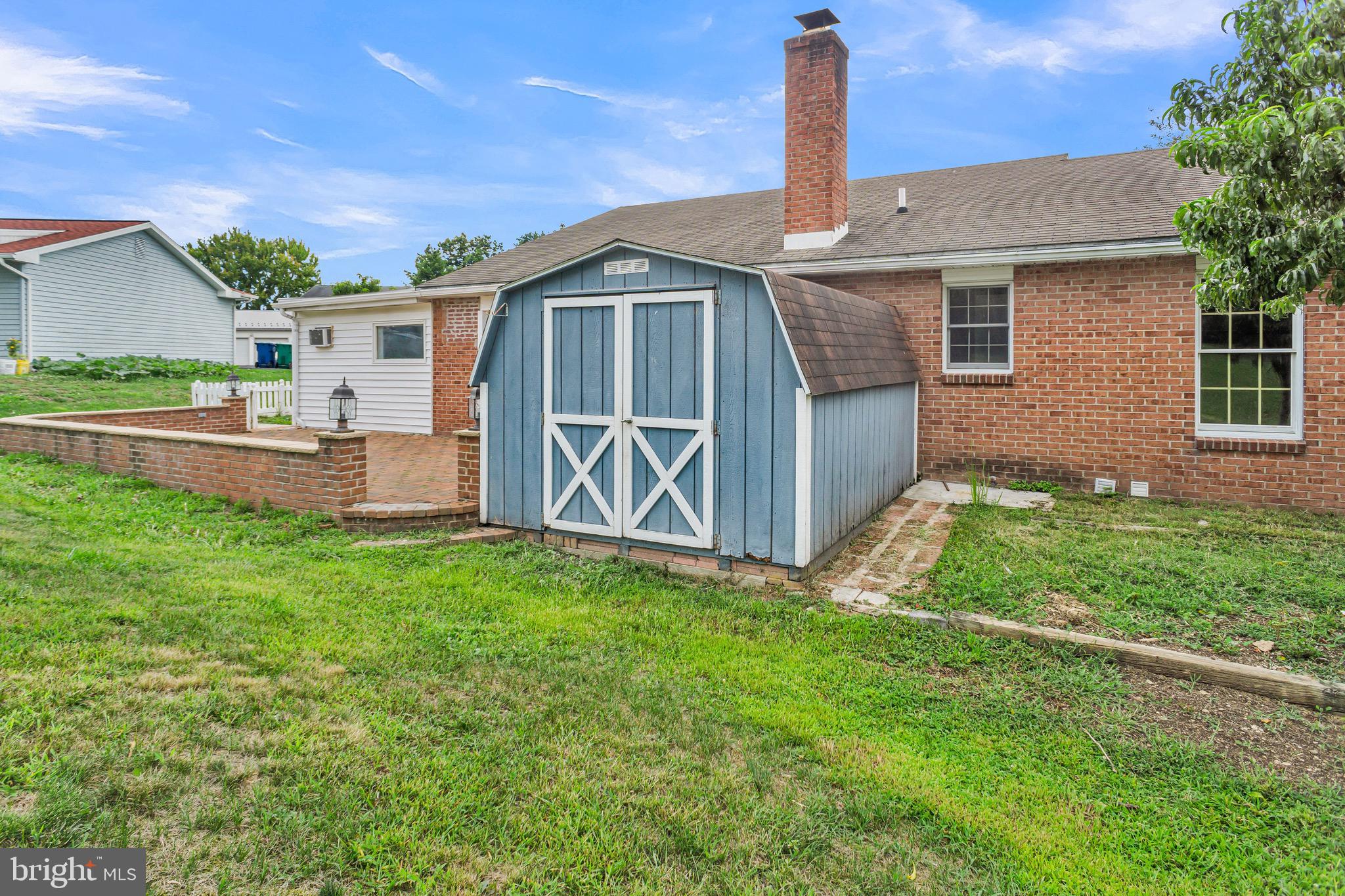 573 WELLINGTON ROAD
