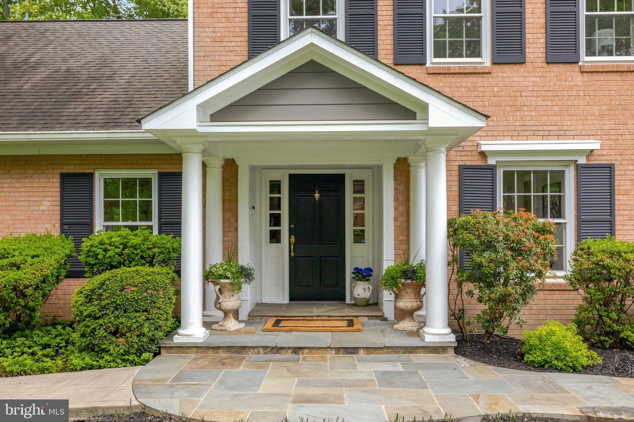 MANTUA - Residential