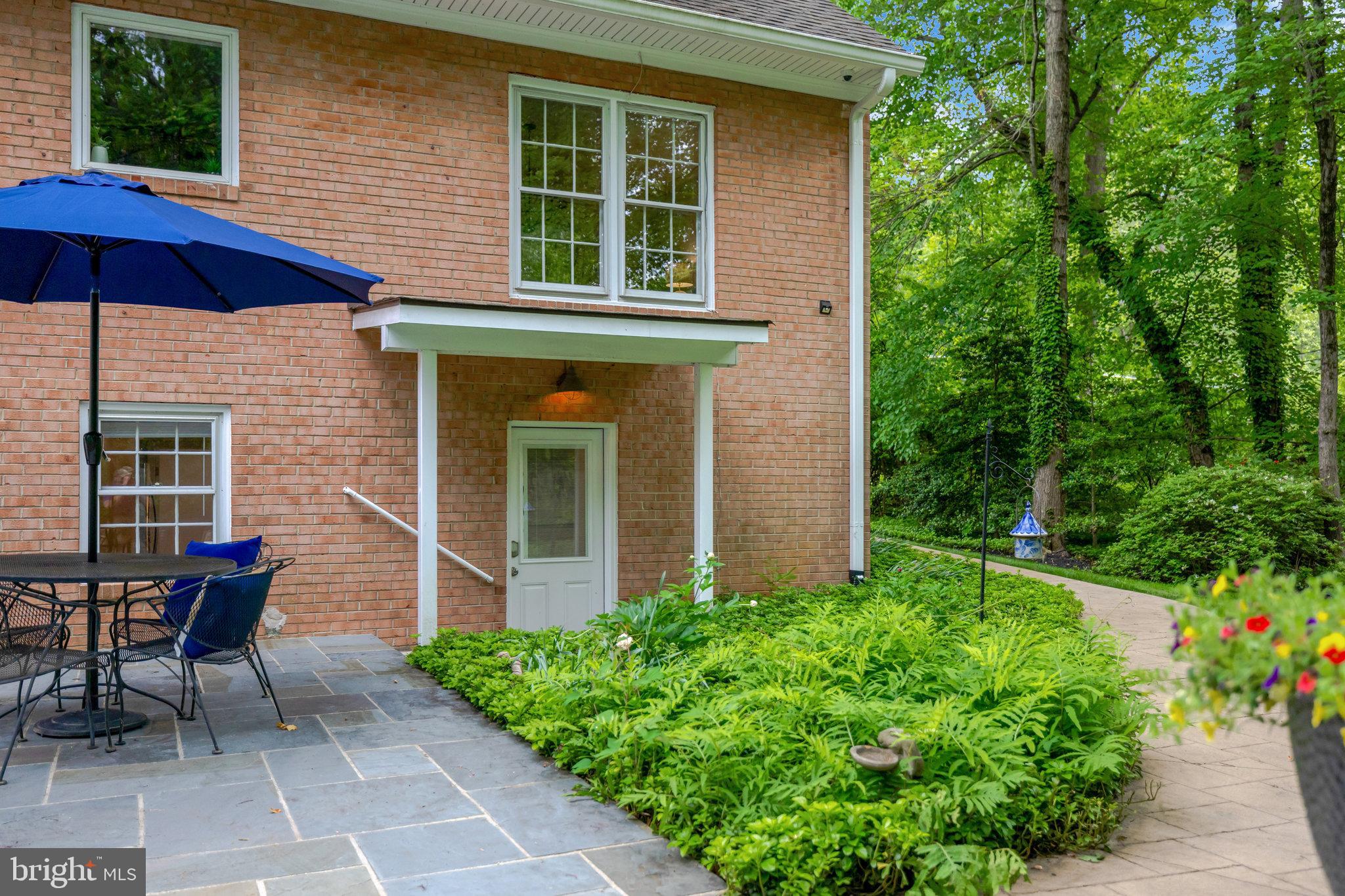 MANTUA - Residential