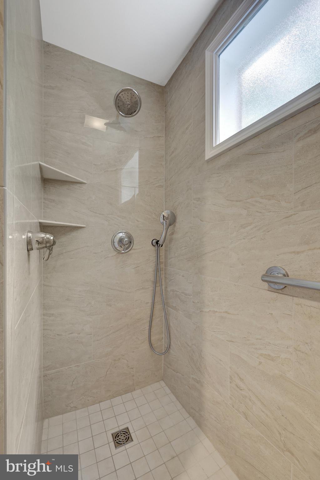 MANTUA - Residential