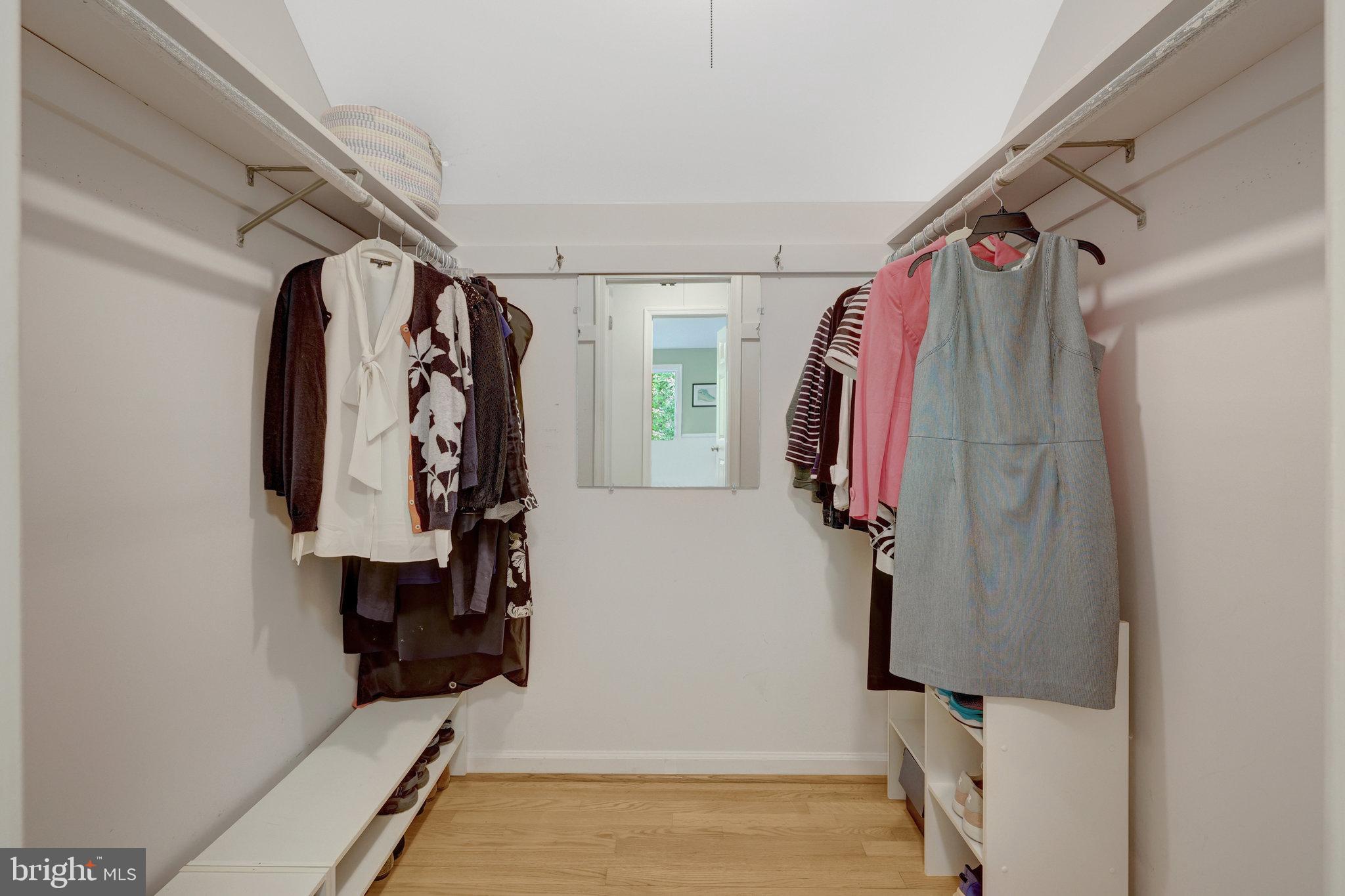 MANTUA - Residential