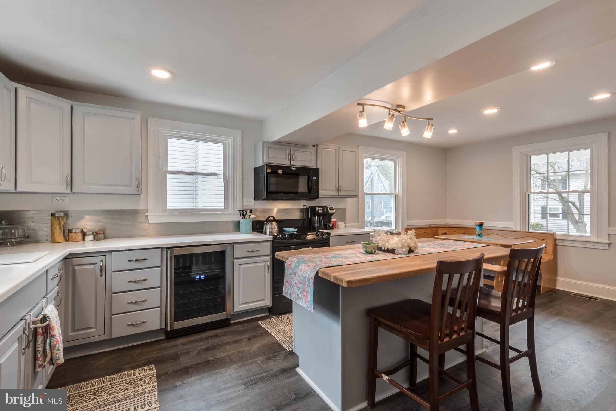 HOMEWOOD - Residential