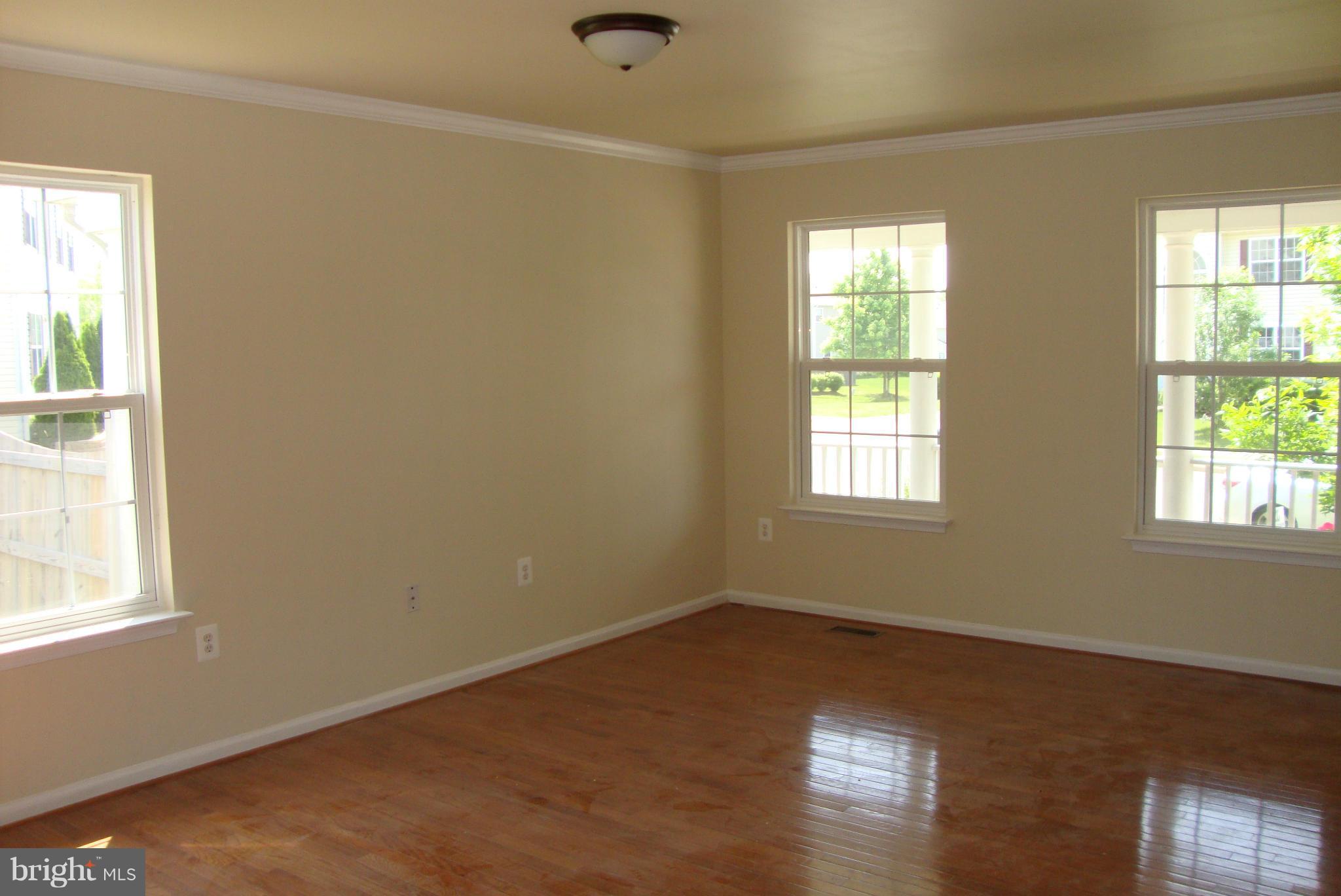 ENGLAND RUN NORTH - Residential Lease