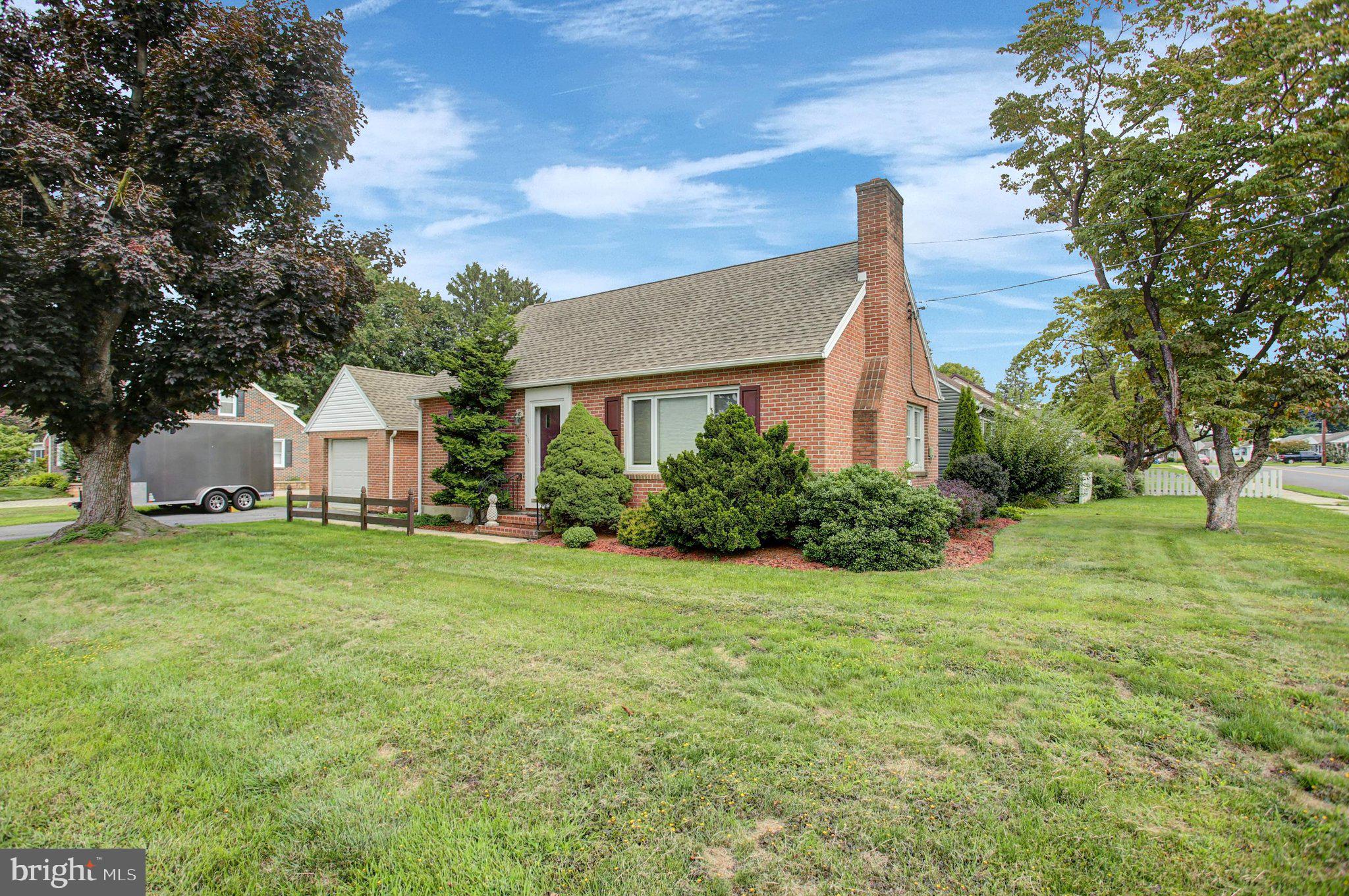 571 HIGHLAND AVENUE