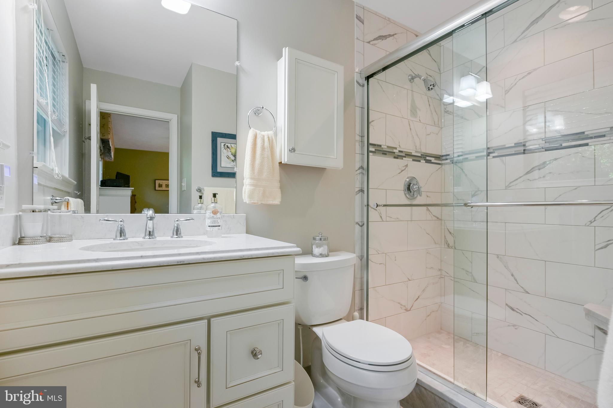 SYLVAN VIEW ON MAGOTHY - Residential