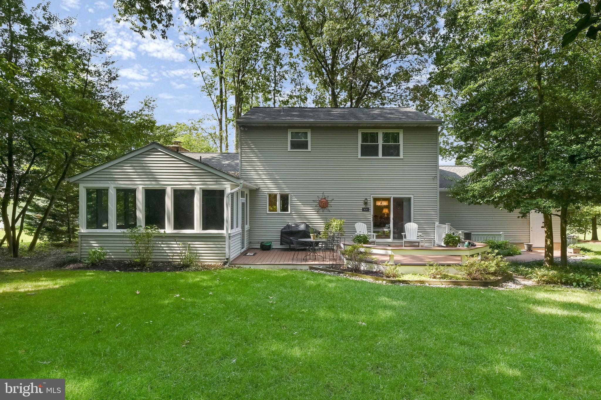 SYLVAN VIEW ON MAGOTHY - Residential