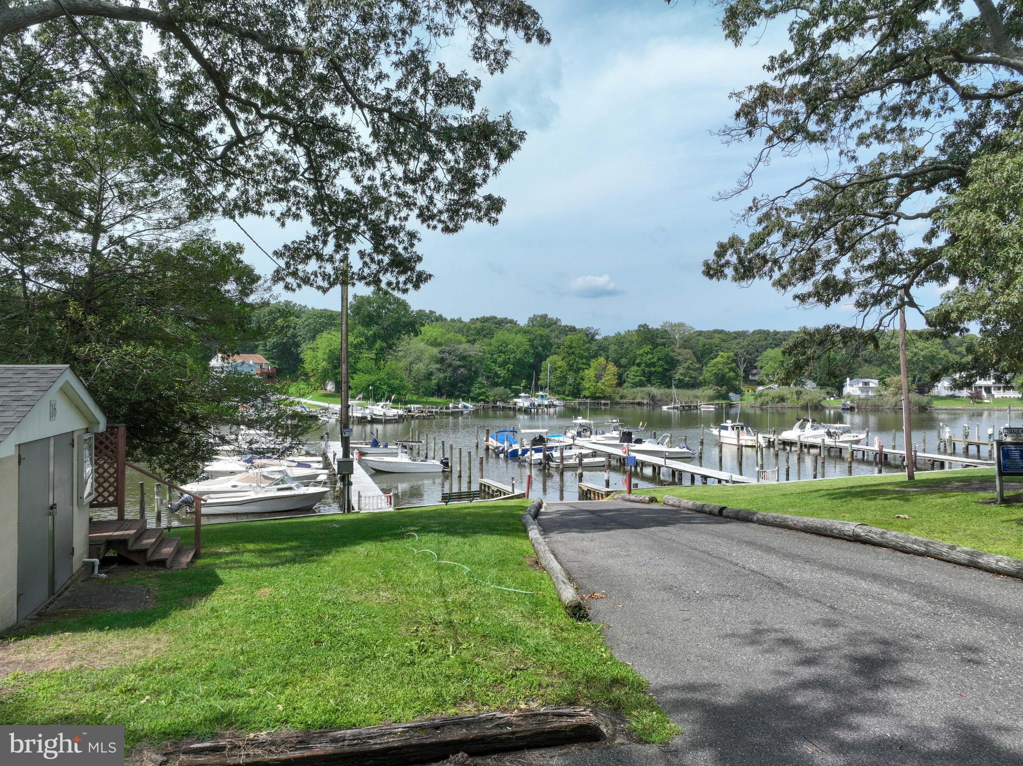 SYLVAN VIEW ON MAGOTHY - Residential