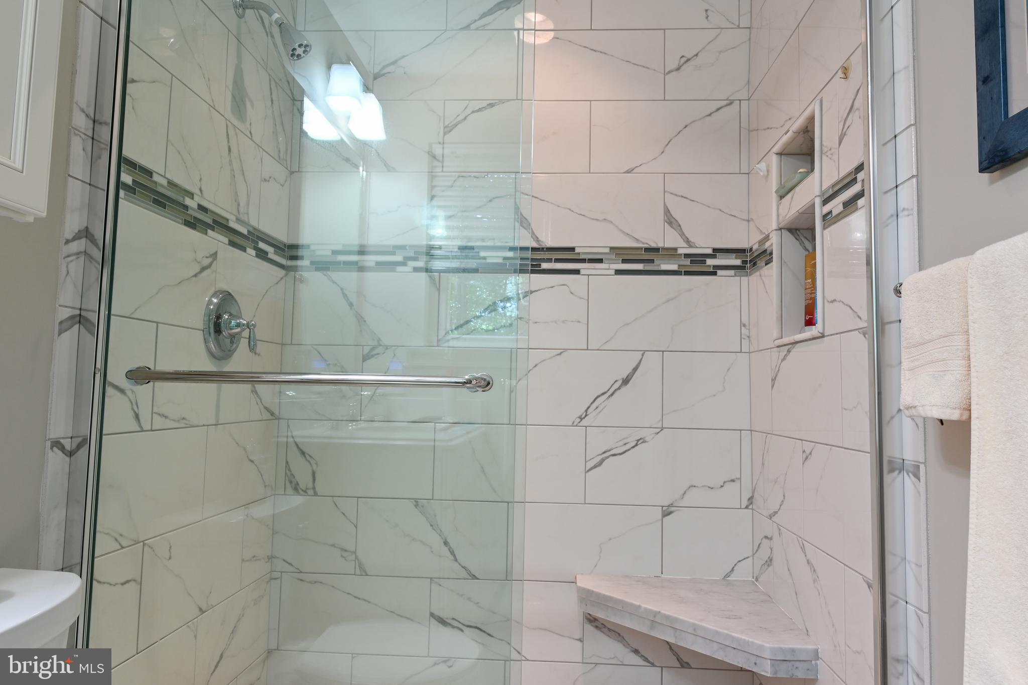 SYLVAN VIEW ON MAGOTHY - Residential