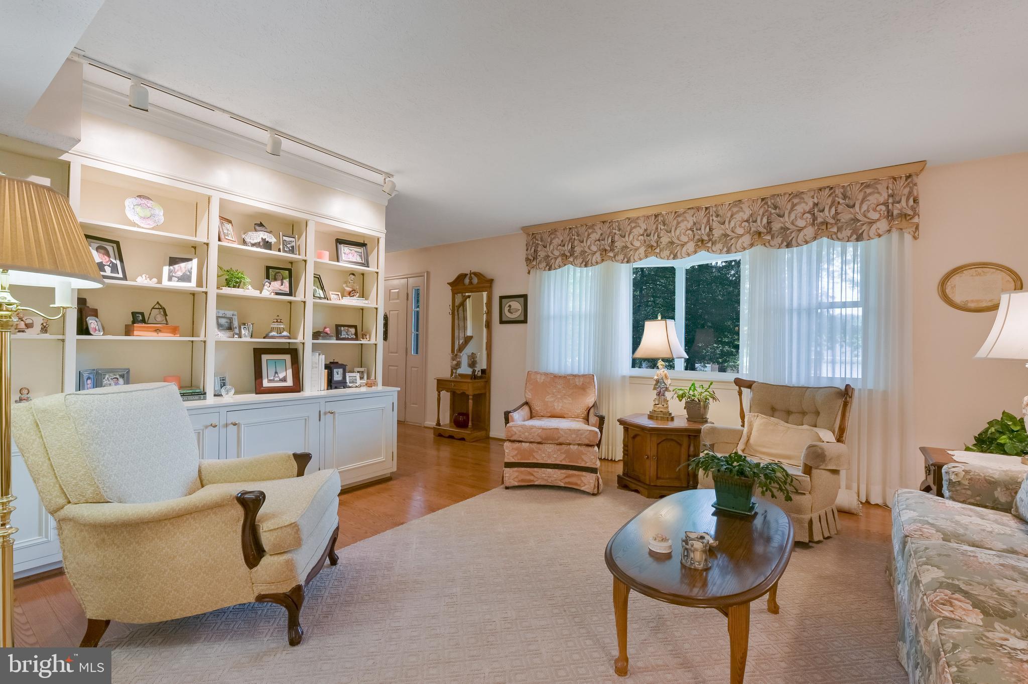 SYLVAN VIEW ON MAGOTHY - Residential