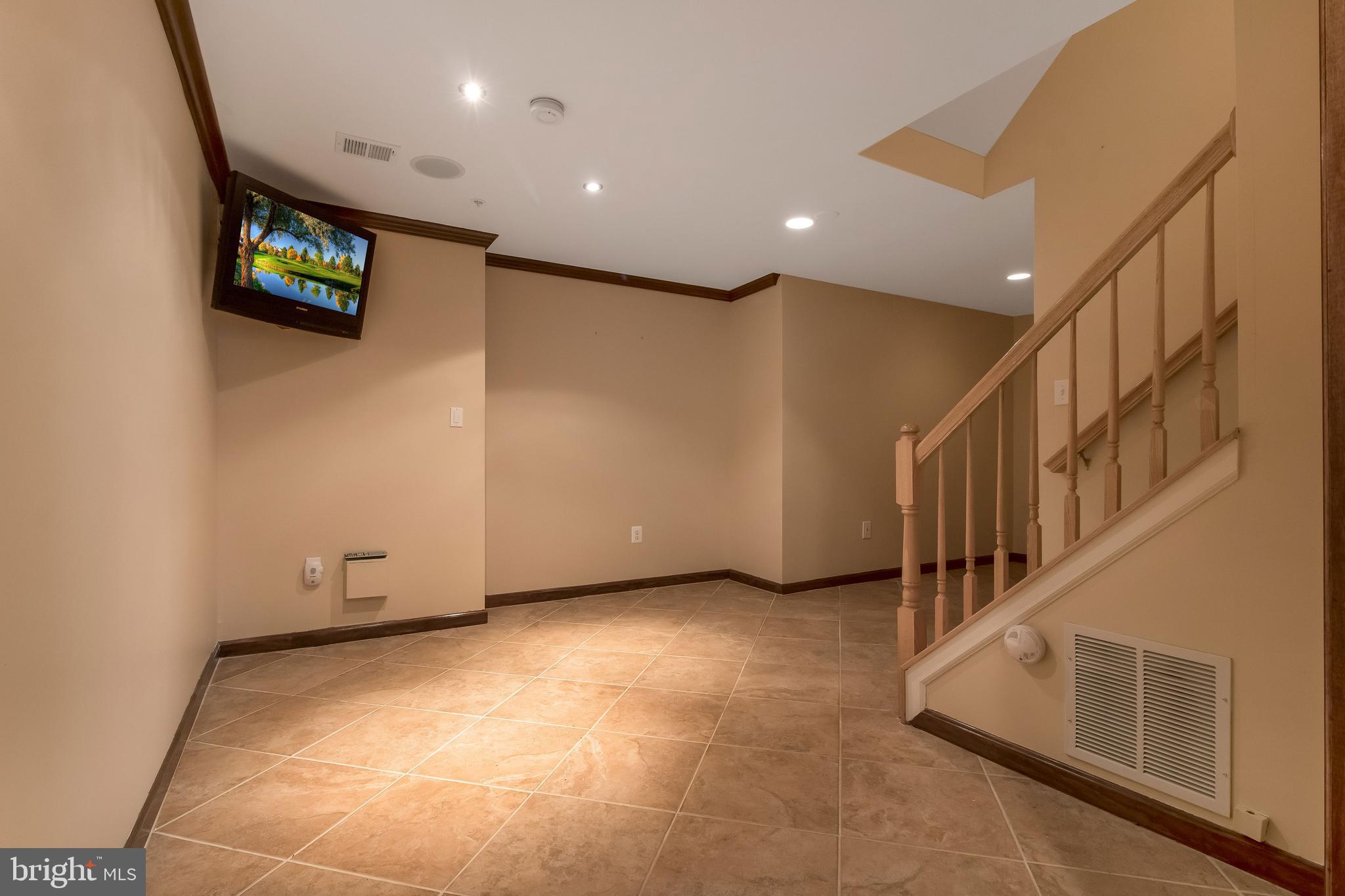 COLLINGTON STATIONPLAT 1 - Residential Lease