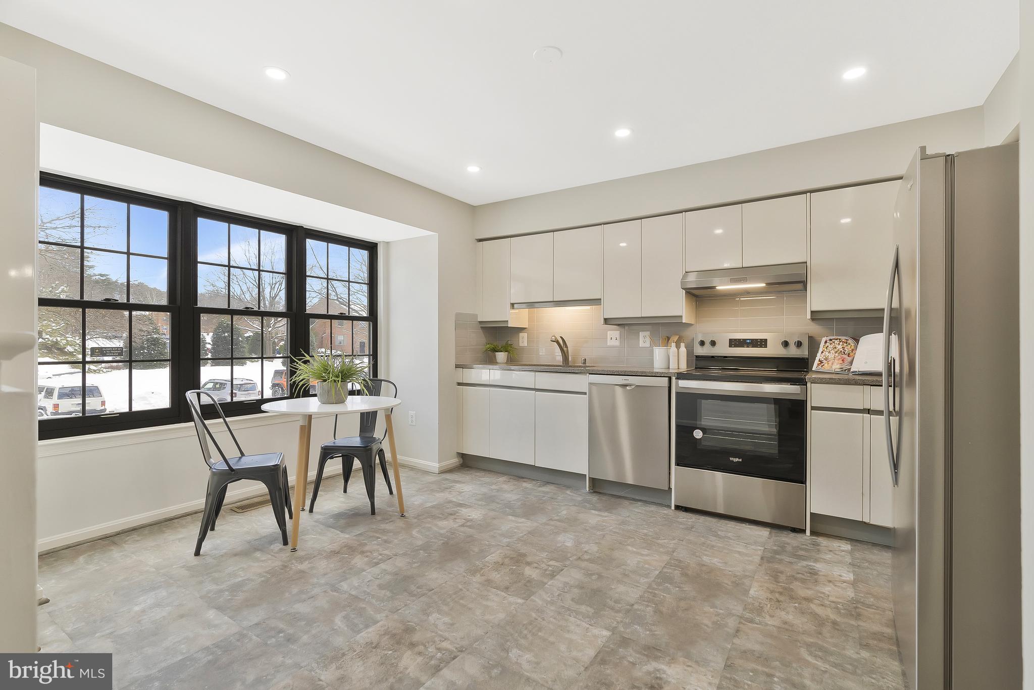 3910 TALLOW TREE COURT