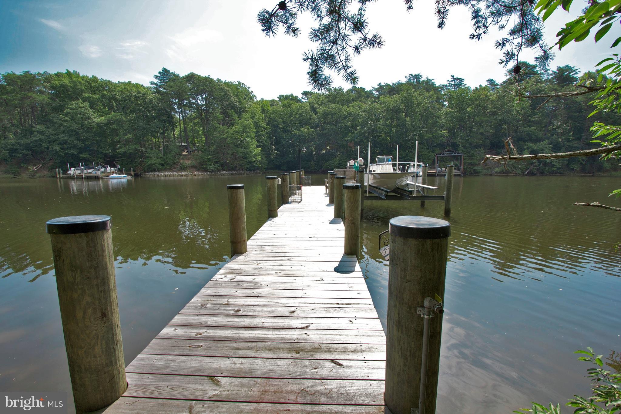 BATTLE CREEK WATERFRONT - Residential