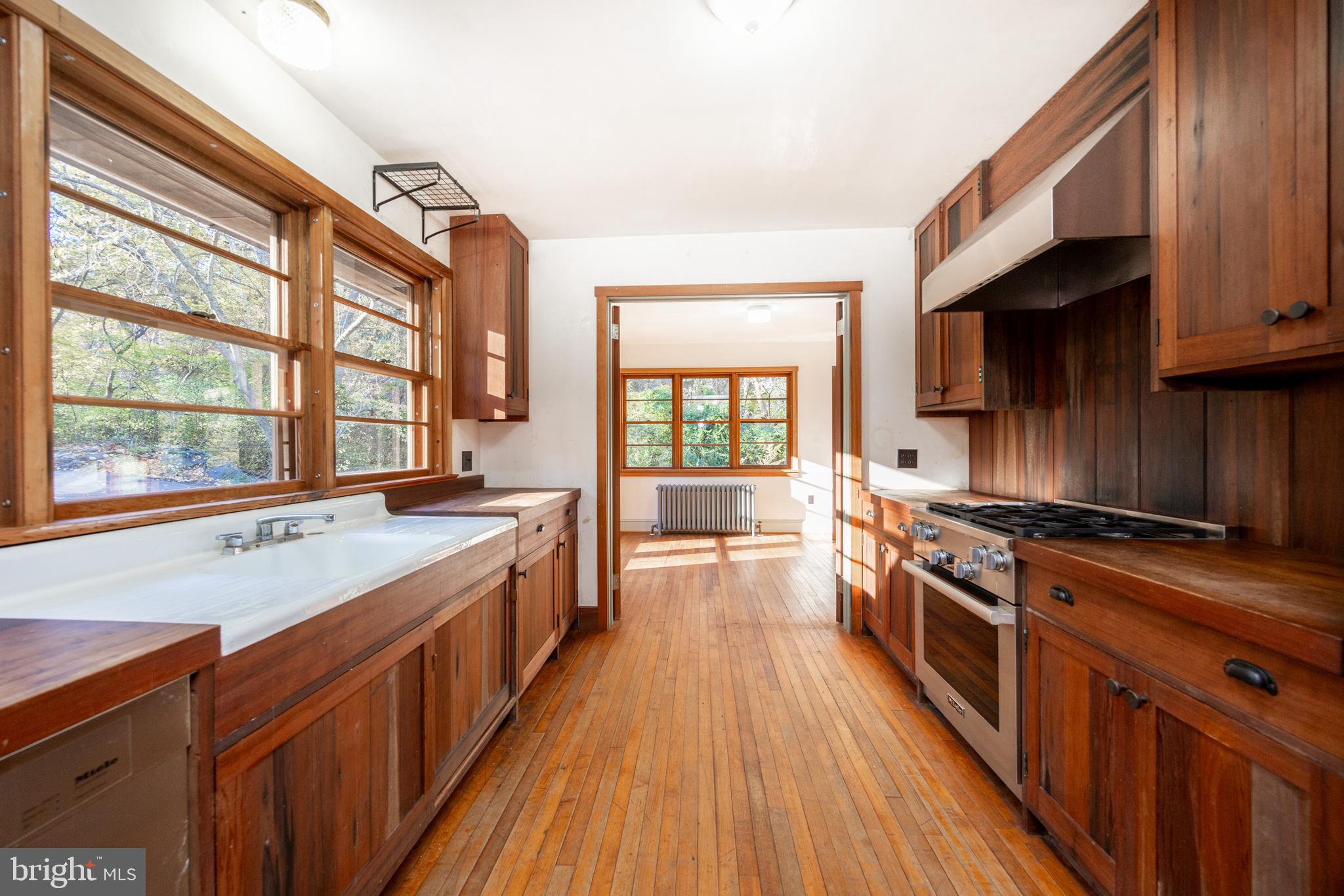 VALLEY FORGE MTN - Residential Lease