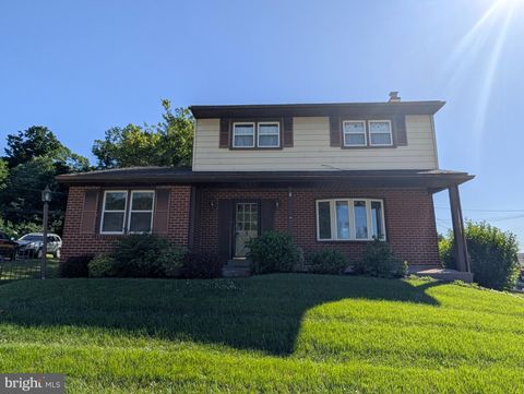 Photo of 14 Westwood Circle, PLYMOUTH MEETING, PA 19462 (MLS # PAMC2181652)