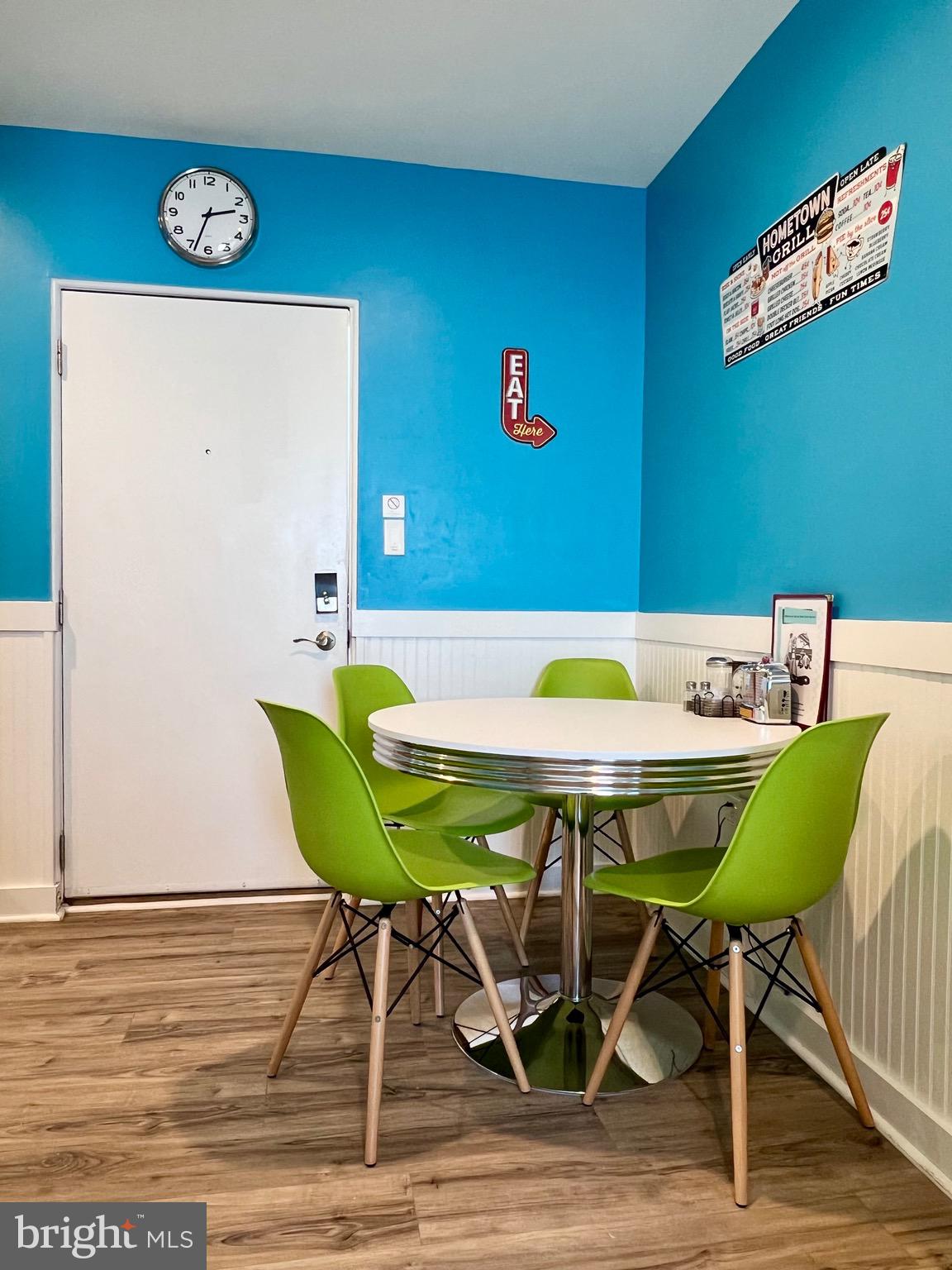 415 E ATLANTA AVENUE 208