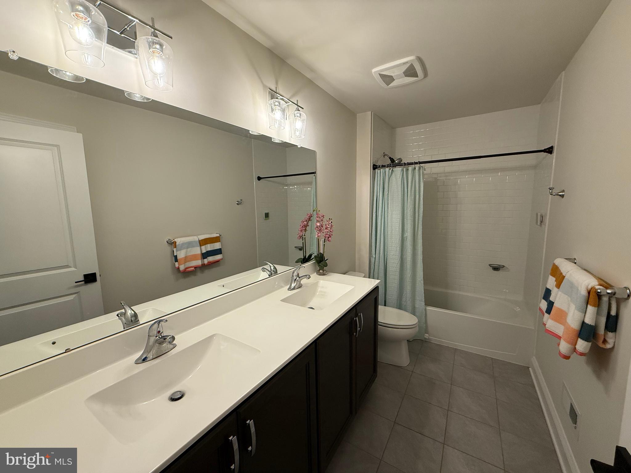 THE RESERVE AT S M - Residential