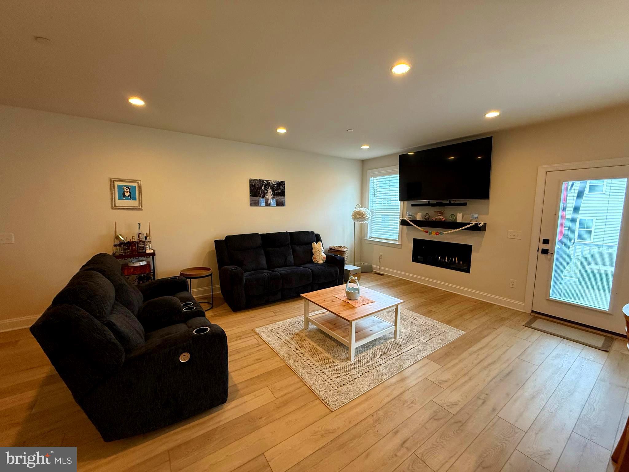 THE RESERVE AT S M - Residential