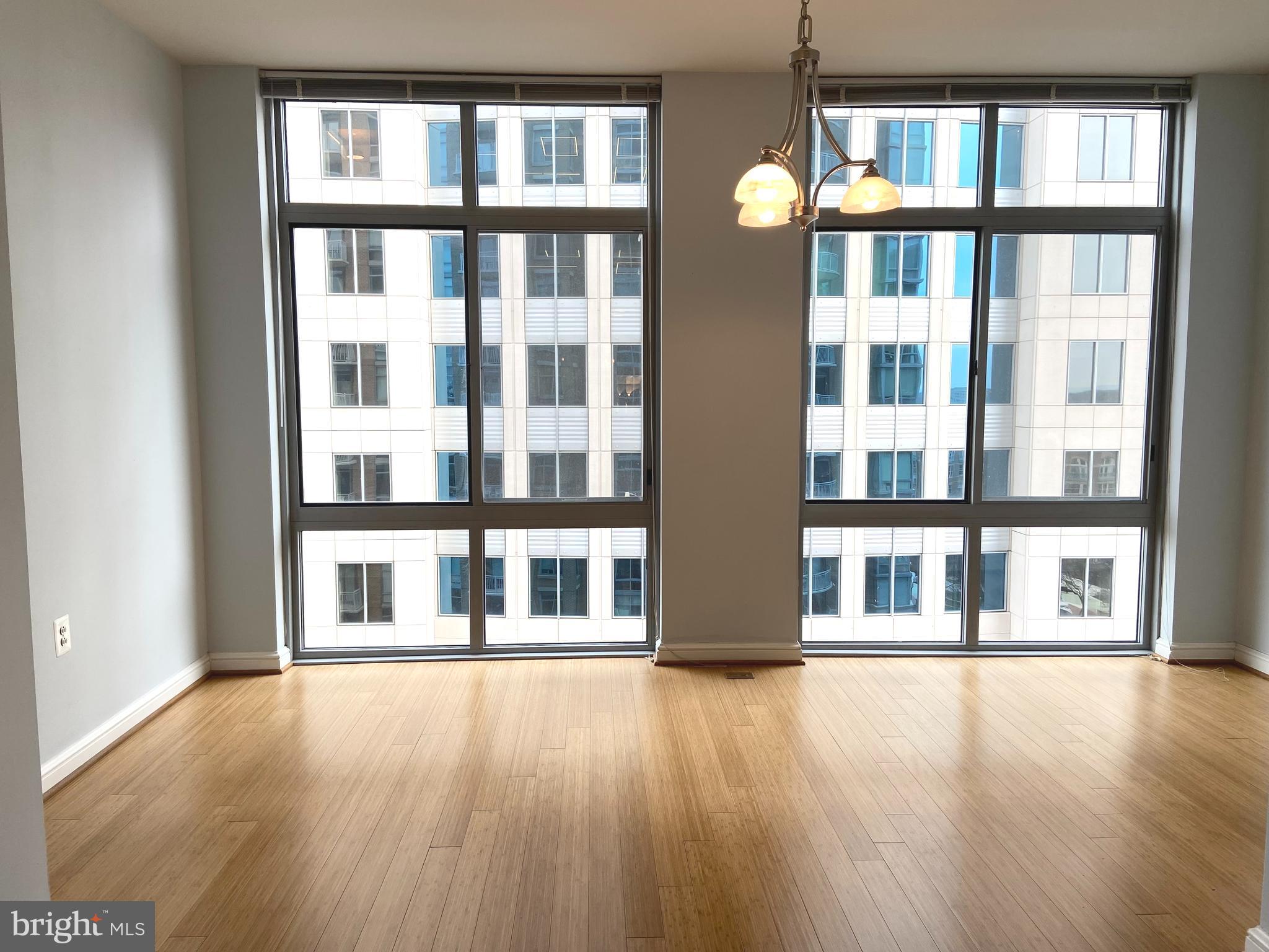 MIDTOWN AT RESTON TOWN CENTER - Residential Lease