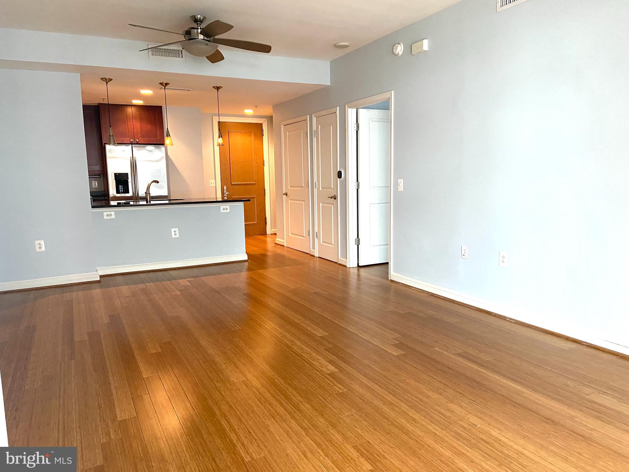 MIDTOWN AT RESTON TOWN CENTER - Residential Lease