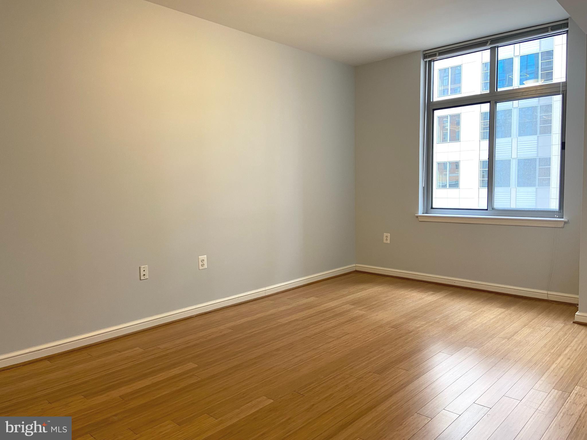 MIDTOWN AT RESTON TOWN CENTER - Residential Lease