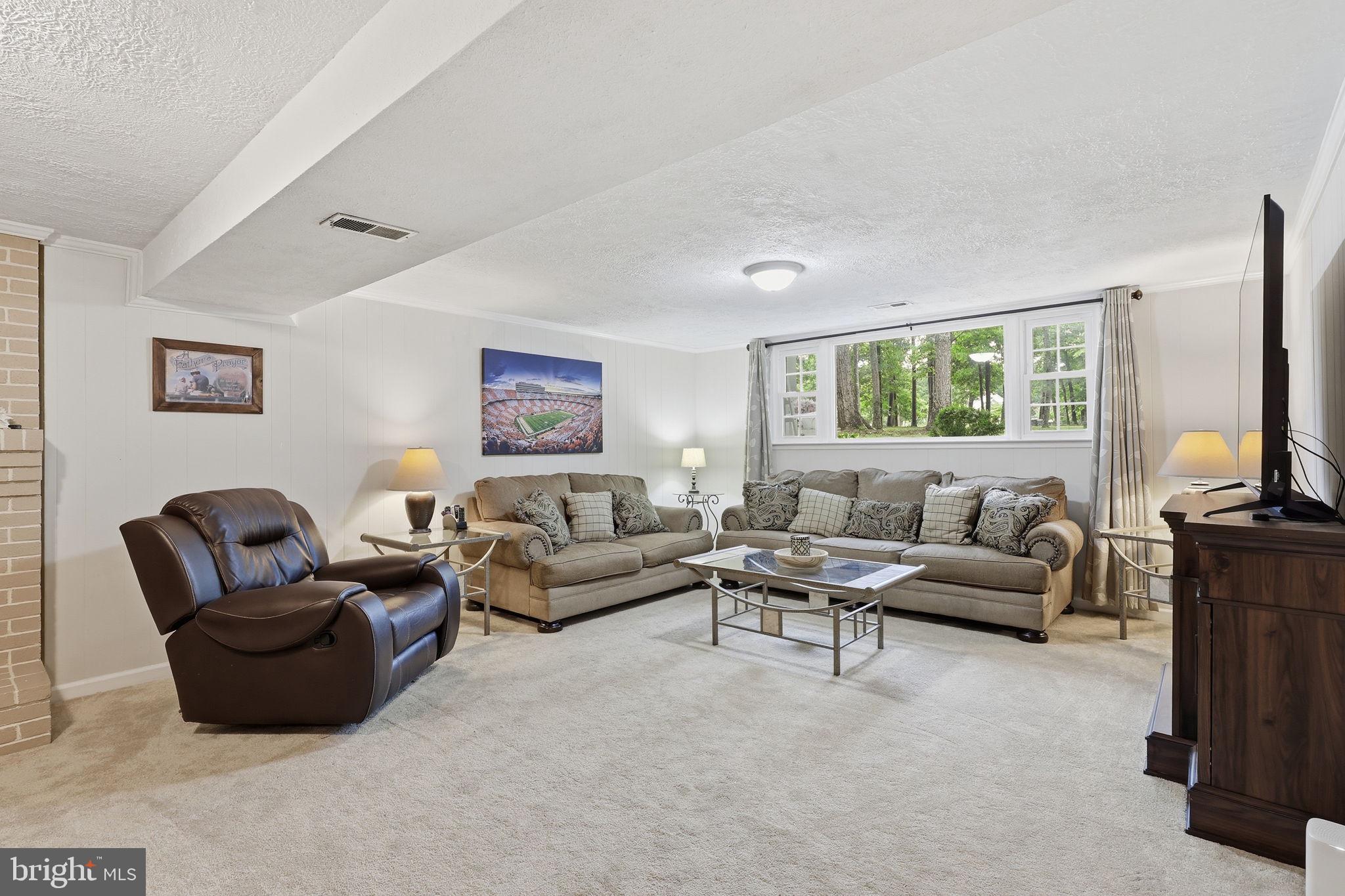 BATTLEFIELD ESTATES - Residential