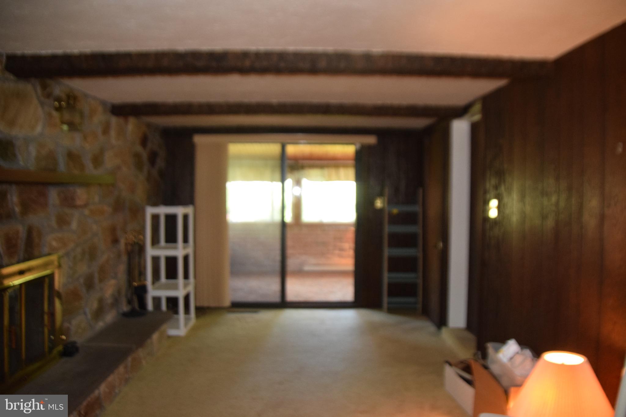 WEST LAWN - Residential