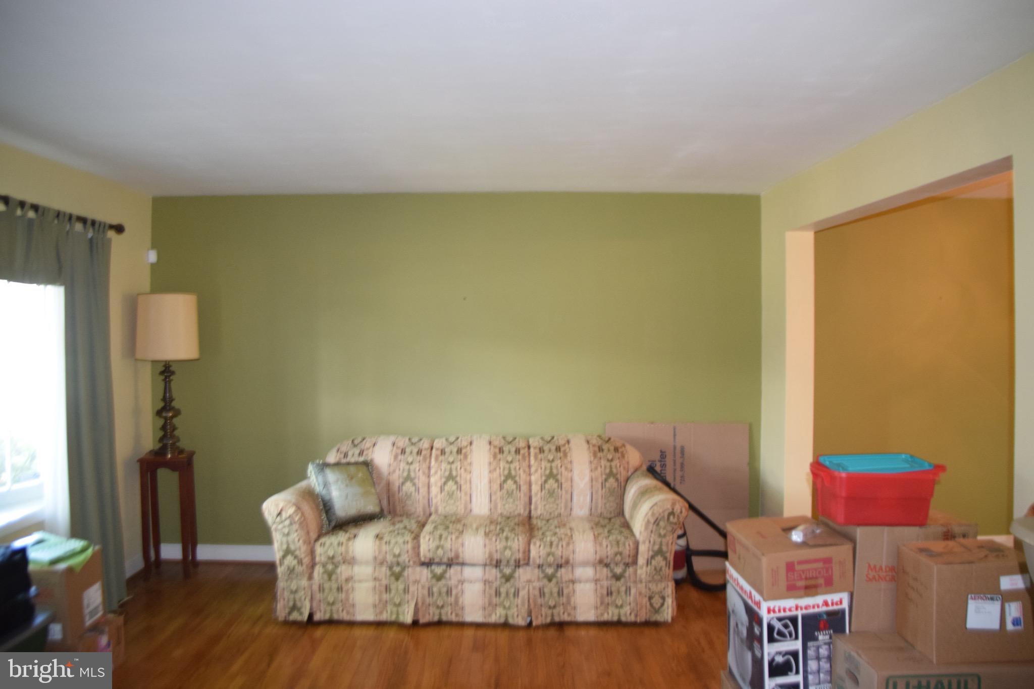 WEST LAWN - Residential