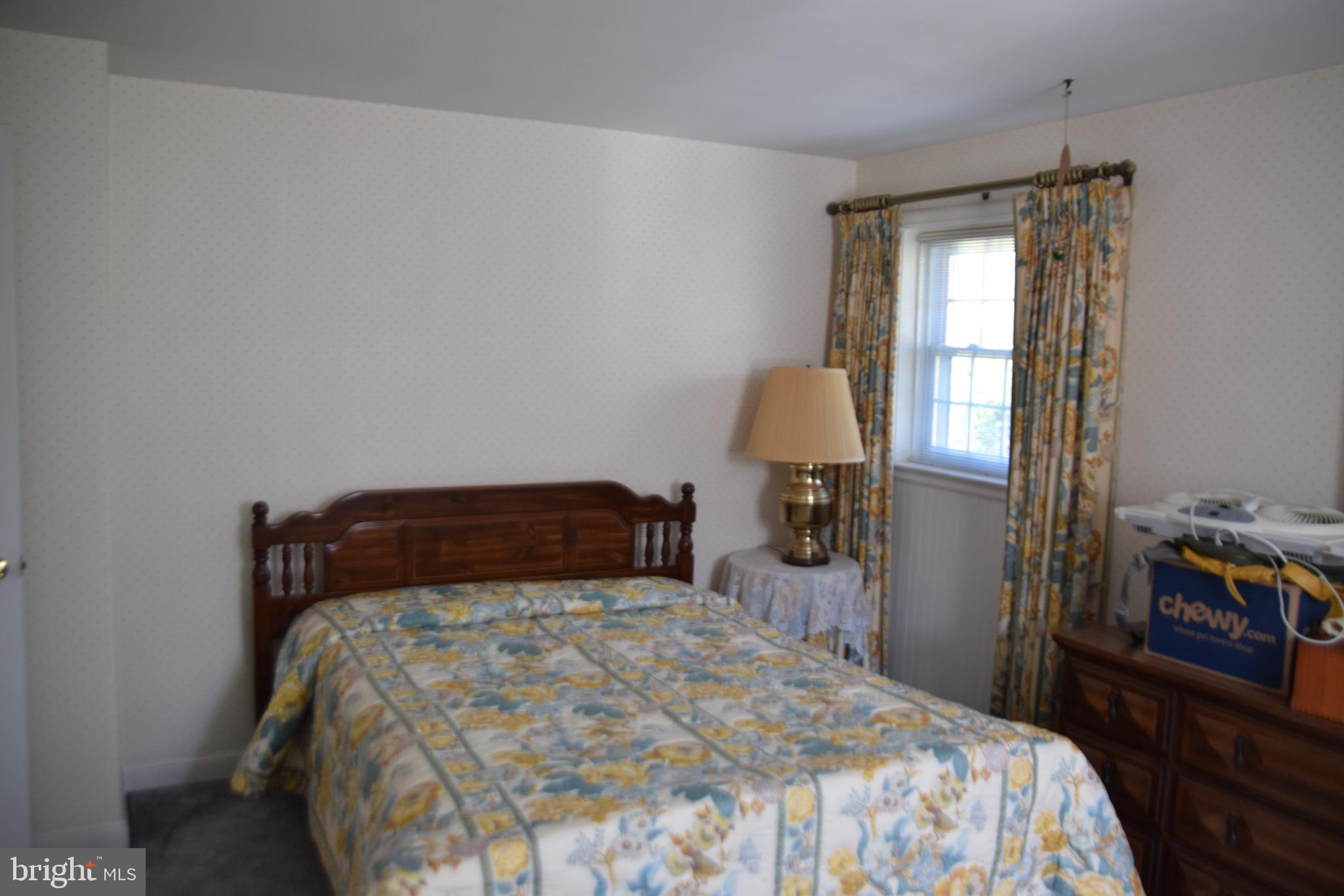 WEST LAWN - Residential