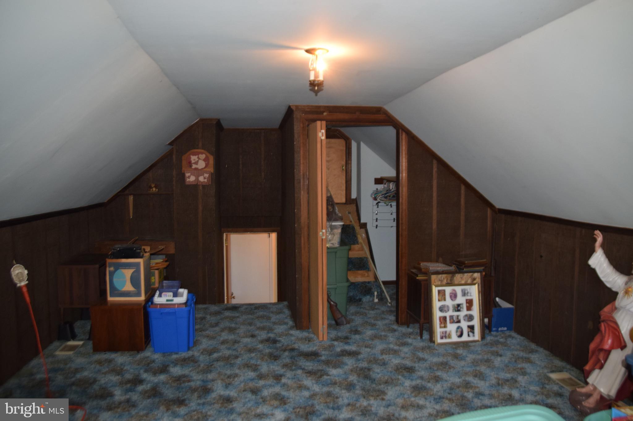 WEST LAWN - Residential
