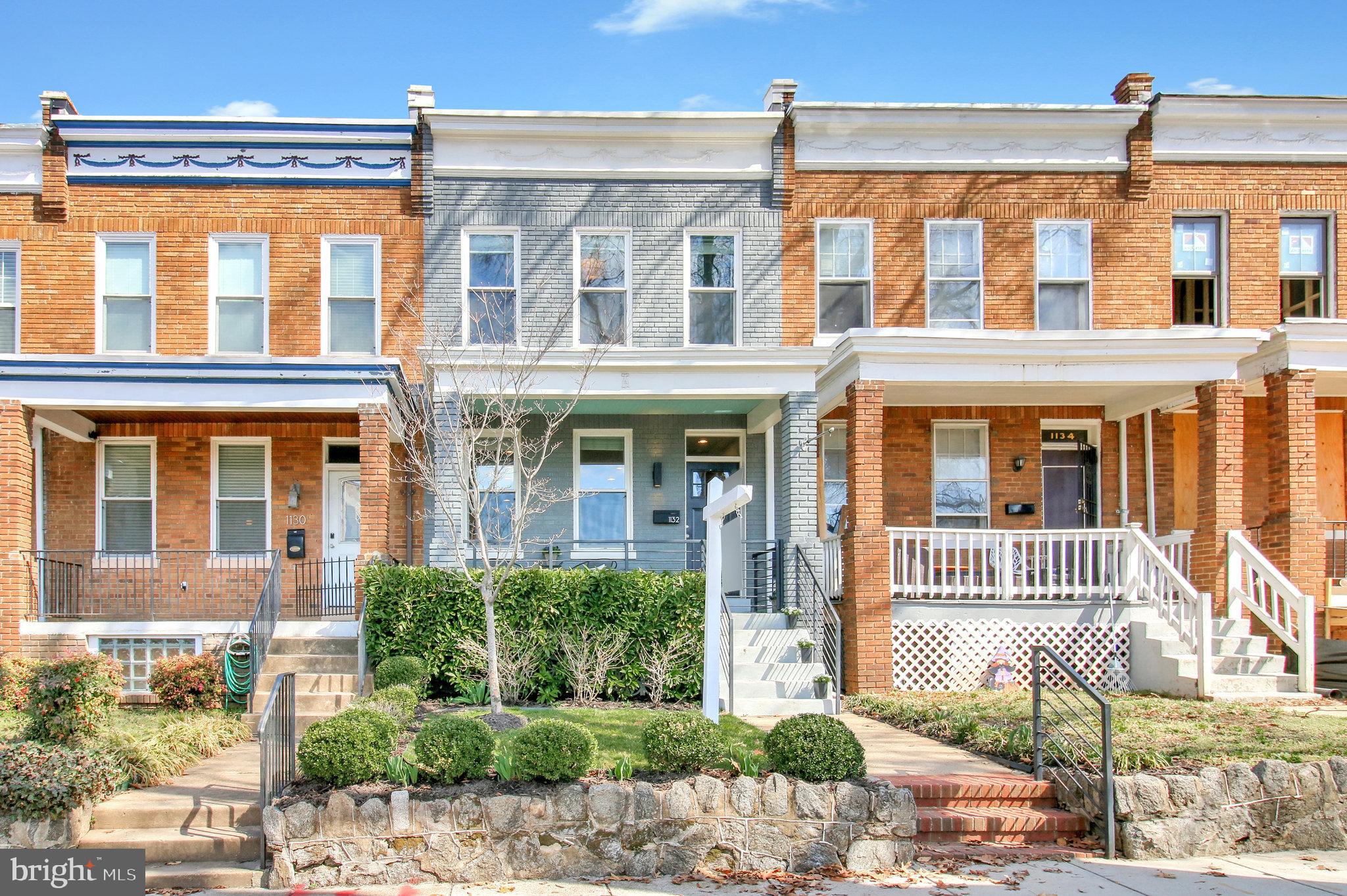 1132 NEAL STREET NE