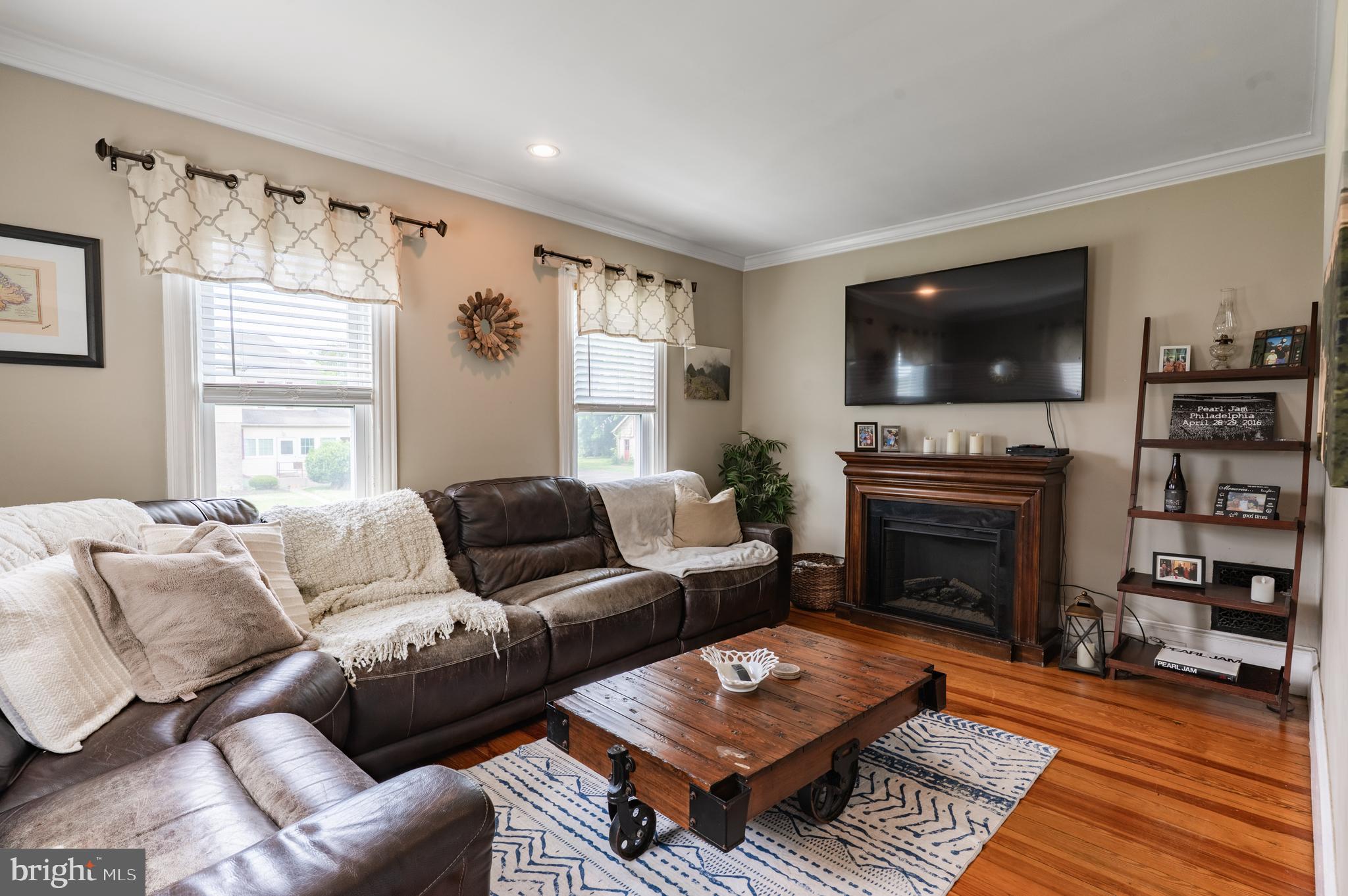 AMBLER HOUSE - Residential