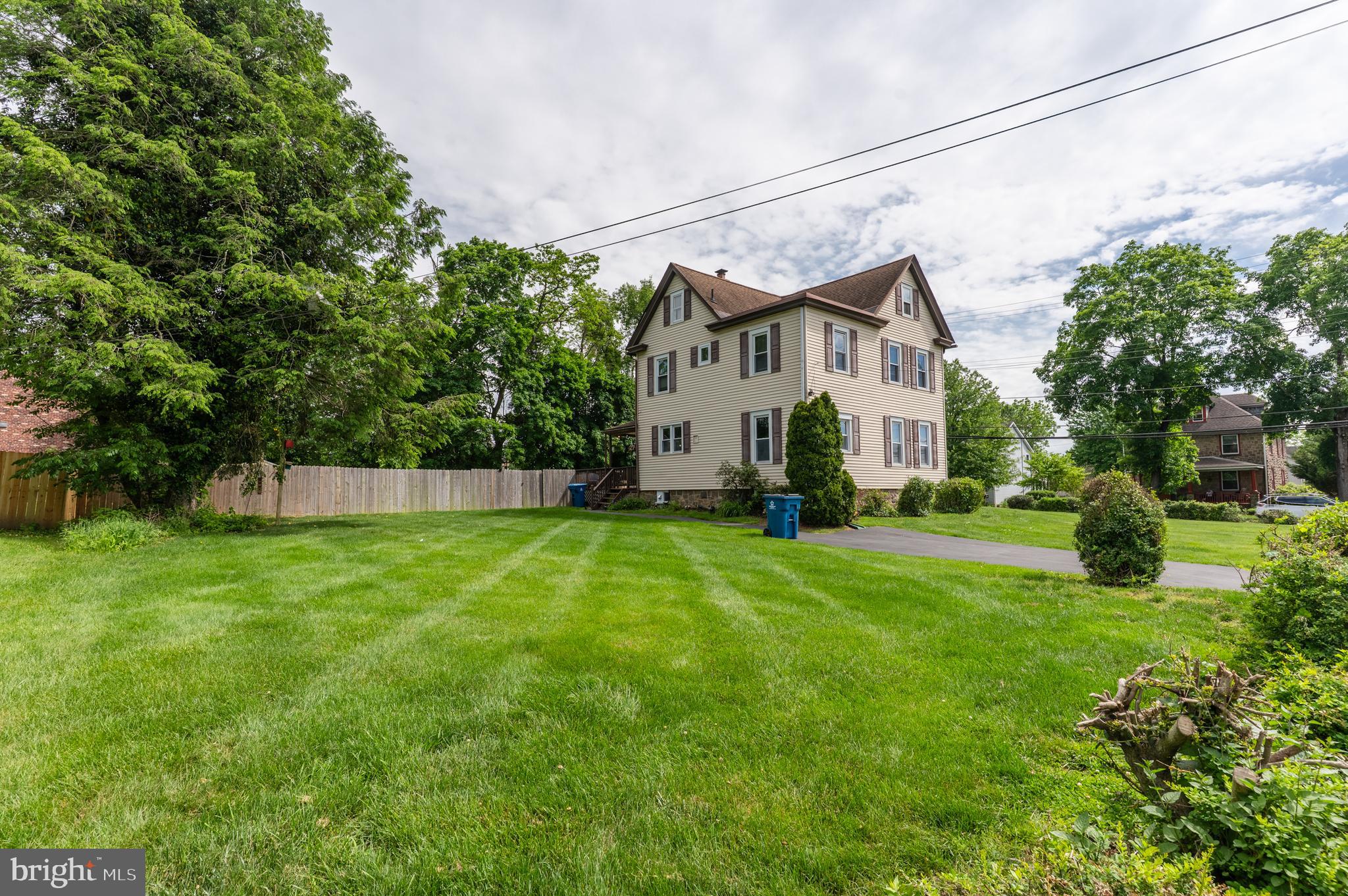 AMBLER HOUSE - Residential