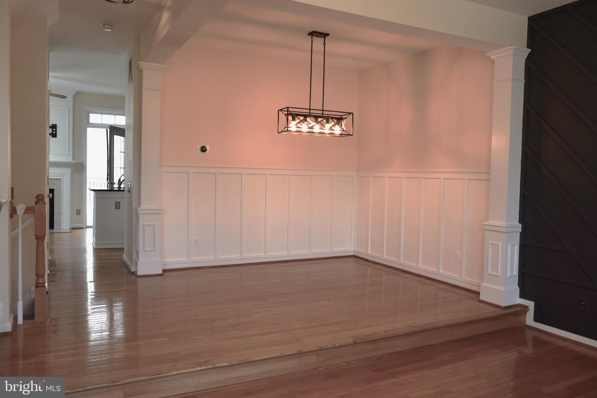 LOUDOUN PARKWAY CENTER - Residential Lease