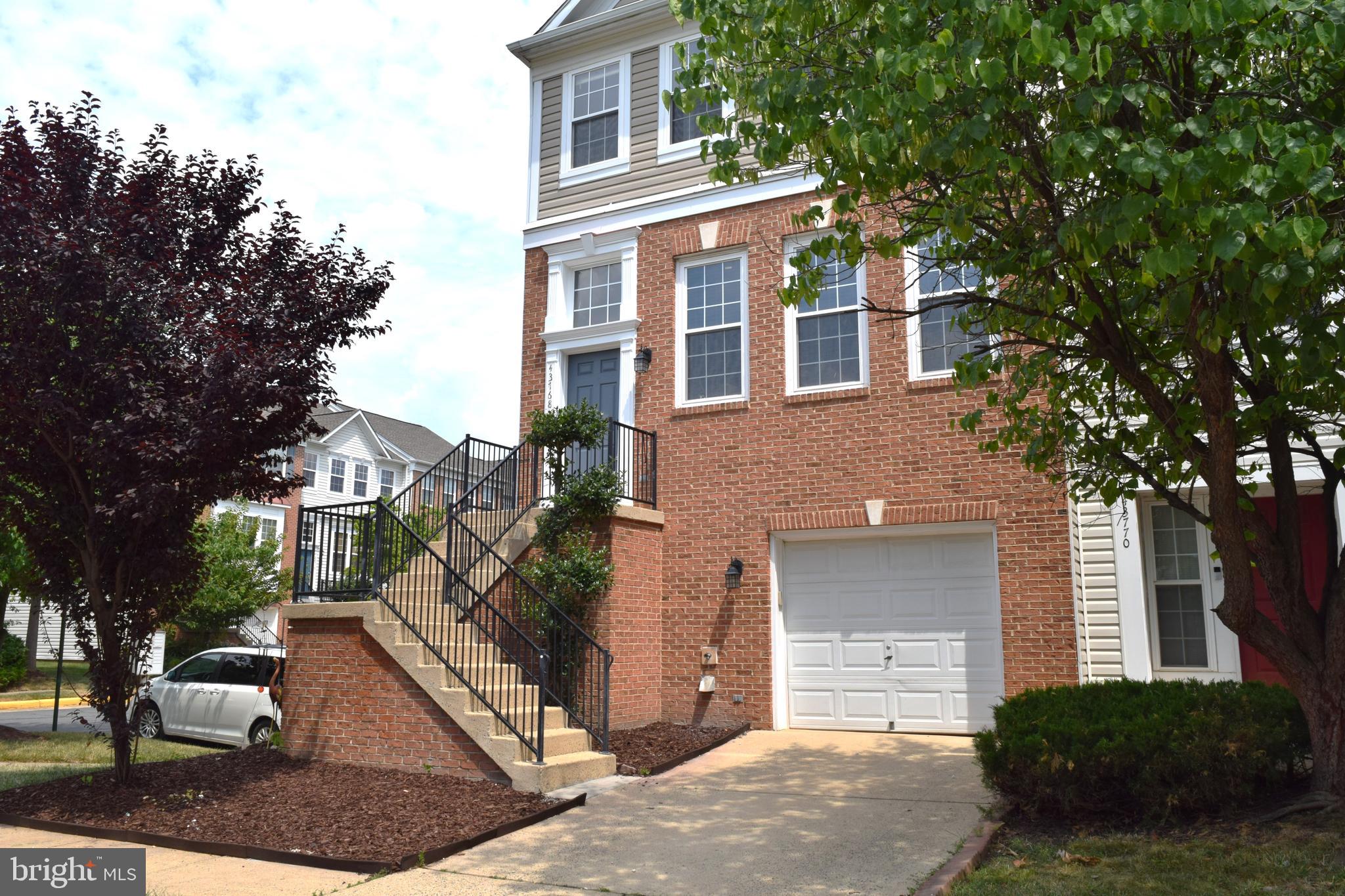 LOUDOUN PARKWAY CENTER - Residential Lease