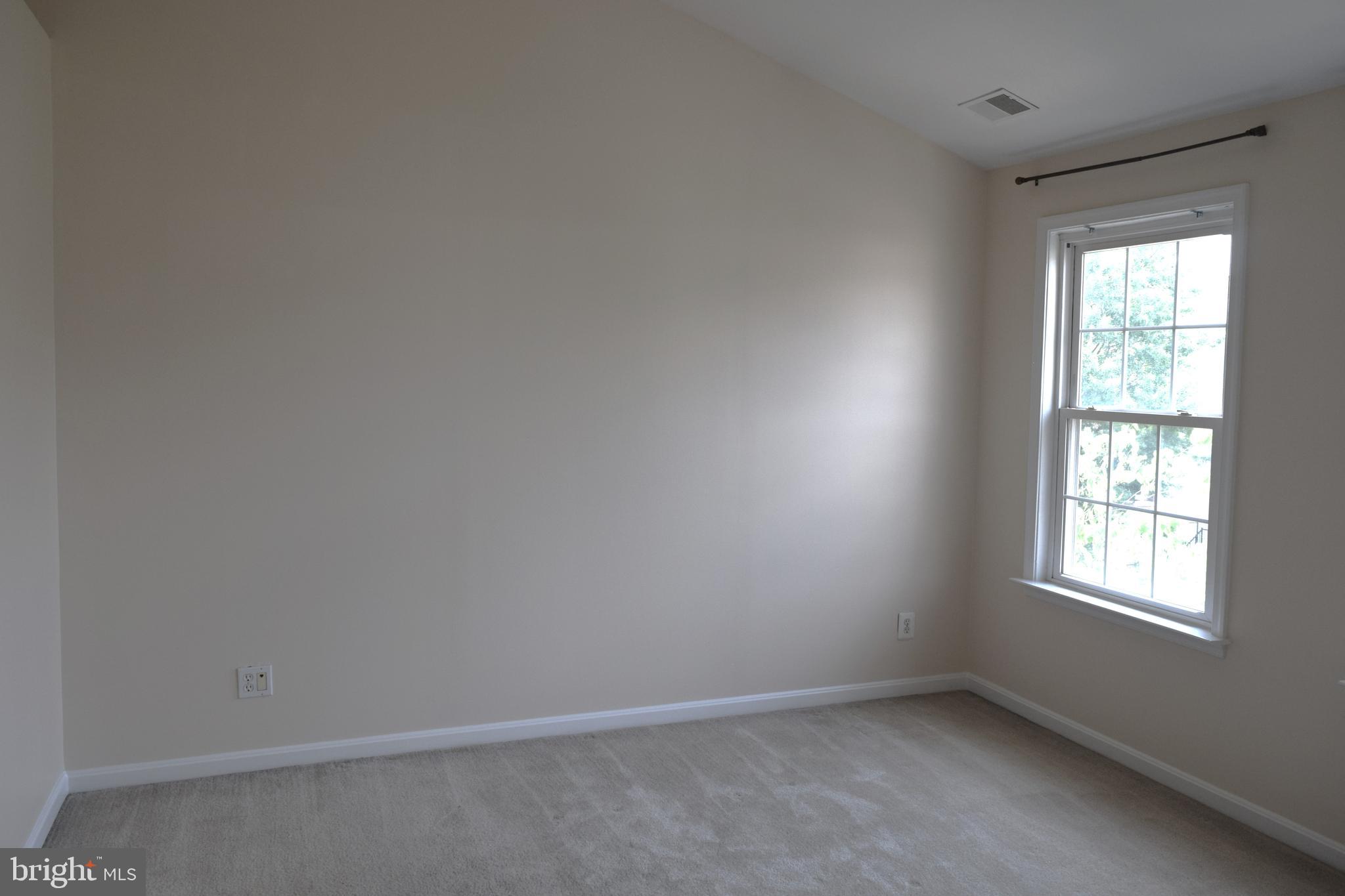 LOUDOUN PARKWAY CENTER - Residential Lease