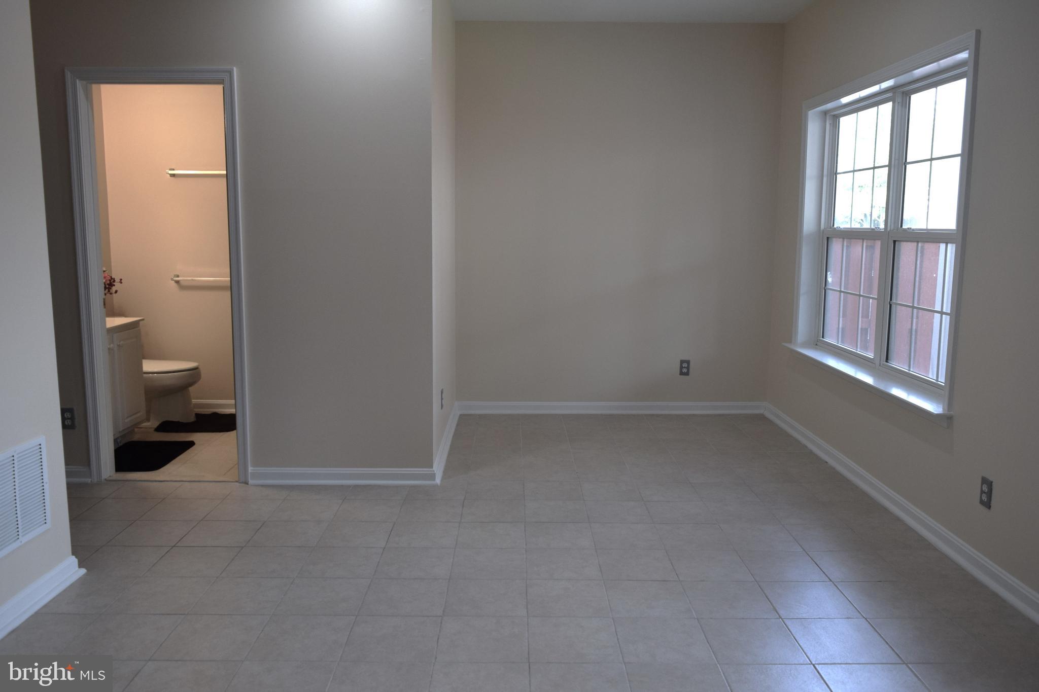 LOUDOUN PARKWAY CENTER - Residential Lease