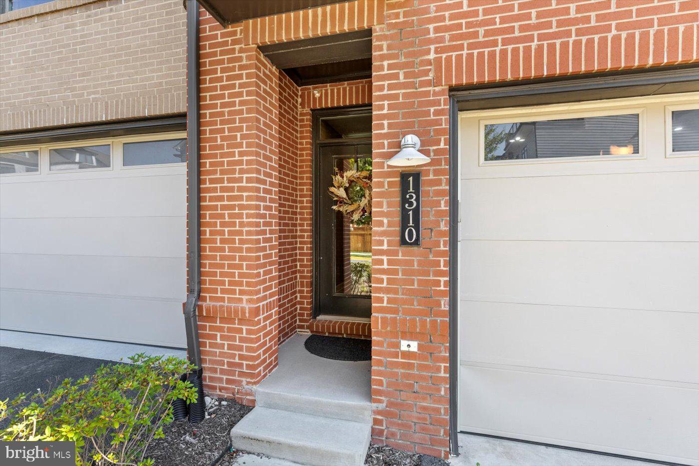 VILLAGE AT LEESBURG - Residential